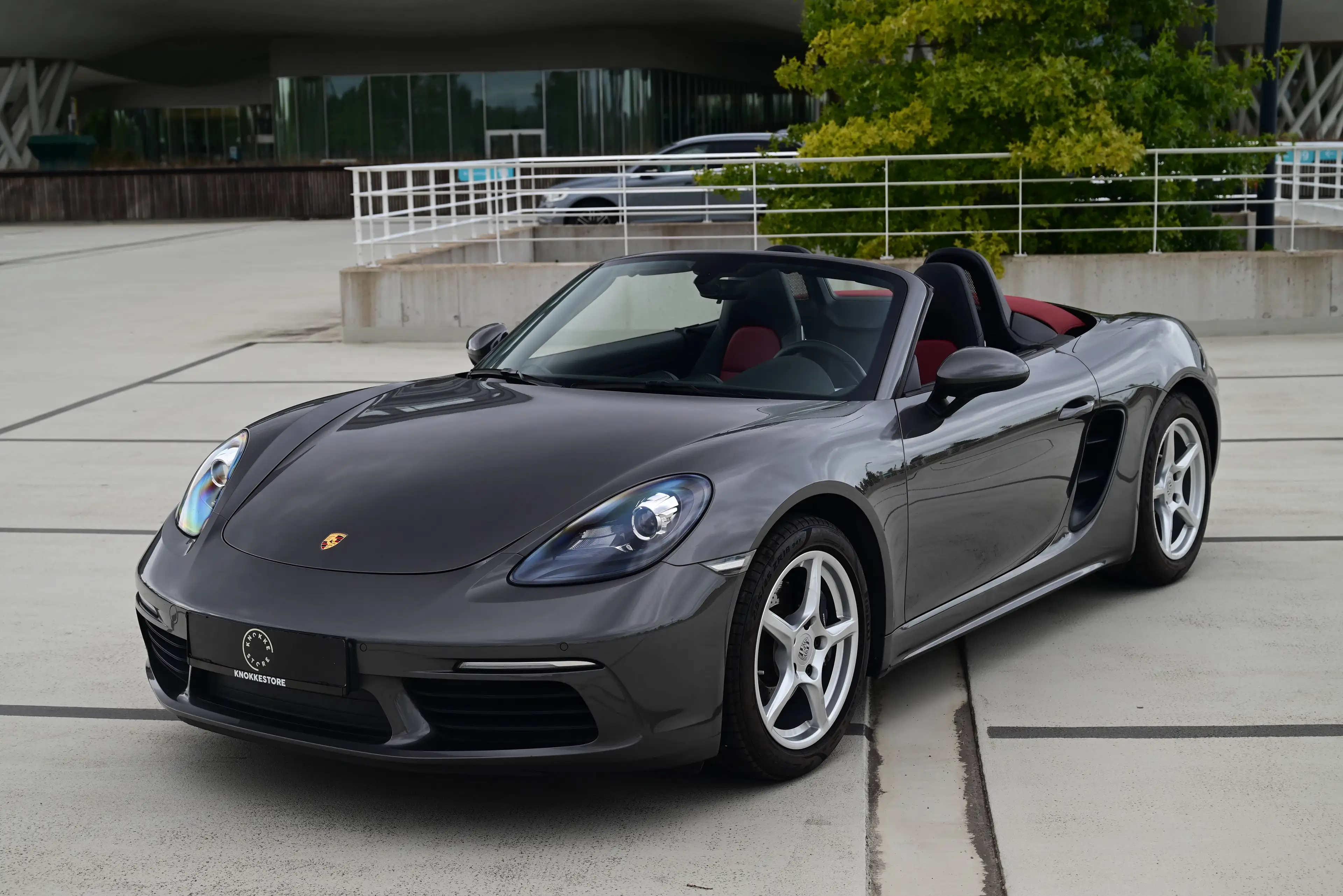 Porsche 718 BOXSTER / PDK / LEATHER / NAVI / XENON / ALARM / 1ST OWNER / TOP CONDITION / 1ST PAINT — photo 4