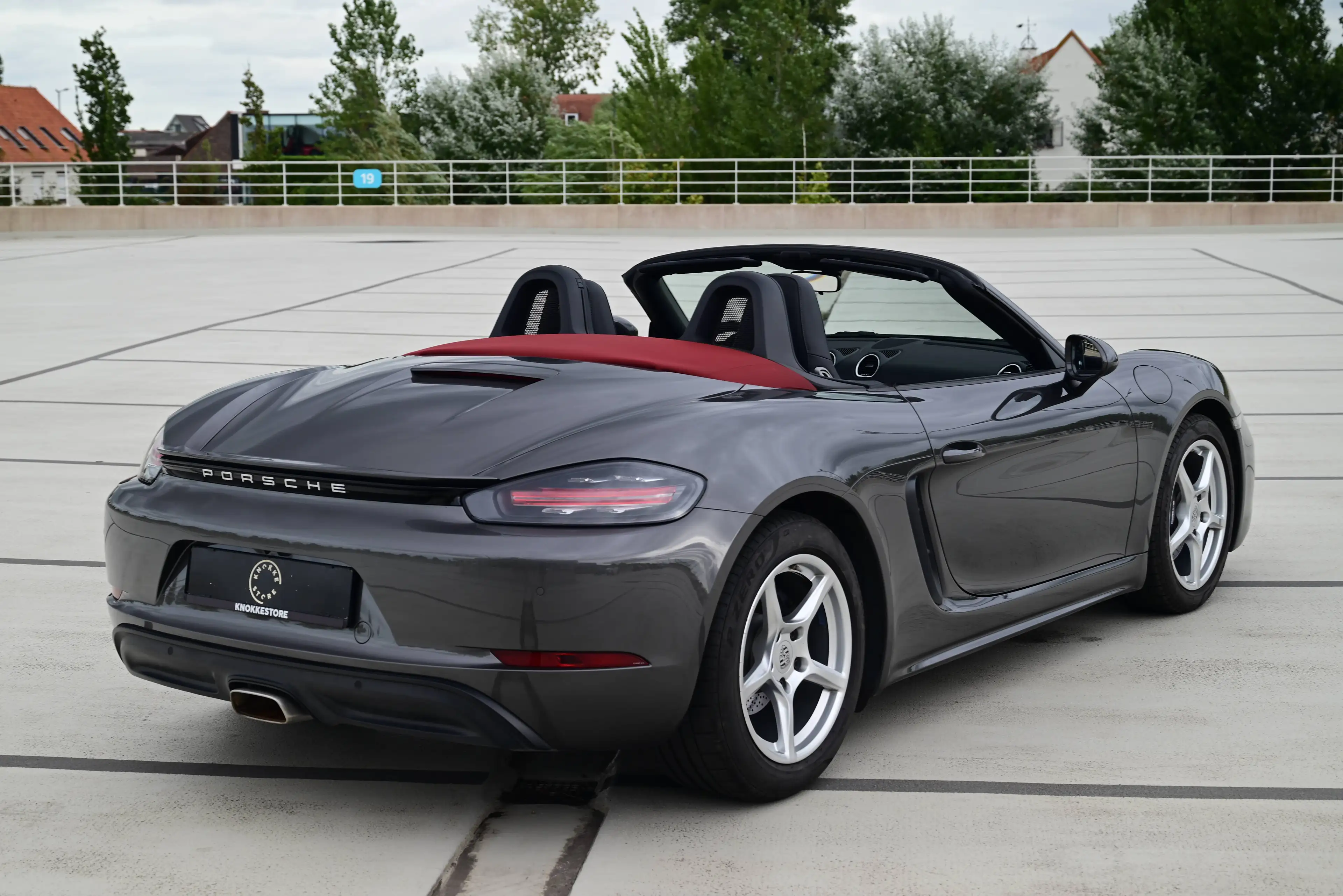 Porsche 718 BOXSTER / PDK / LEATHER / NAVI / XENON / ALARM / 1ST OWNER / TOP CONDITION / 1ST PAINT — photo 8