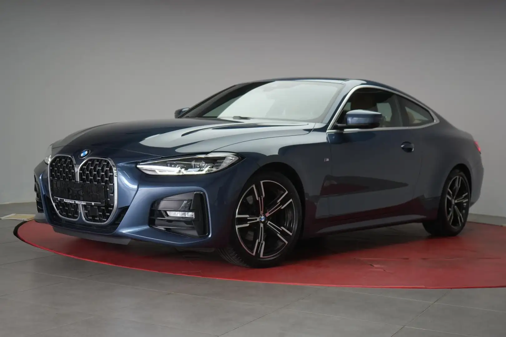 BMW 420 i Coupe M Sport Navi/Leder/ACC/Kamera/Virtua Blau - 2