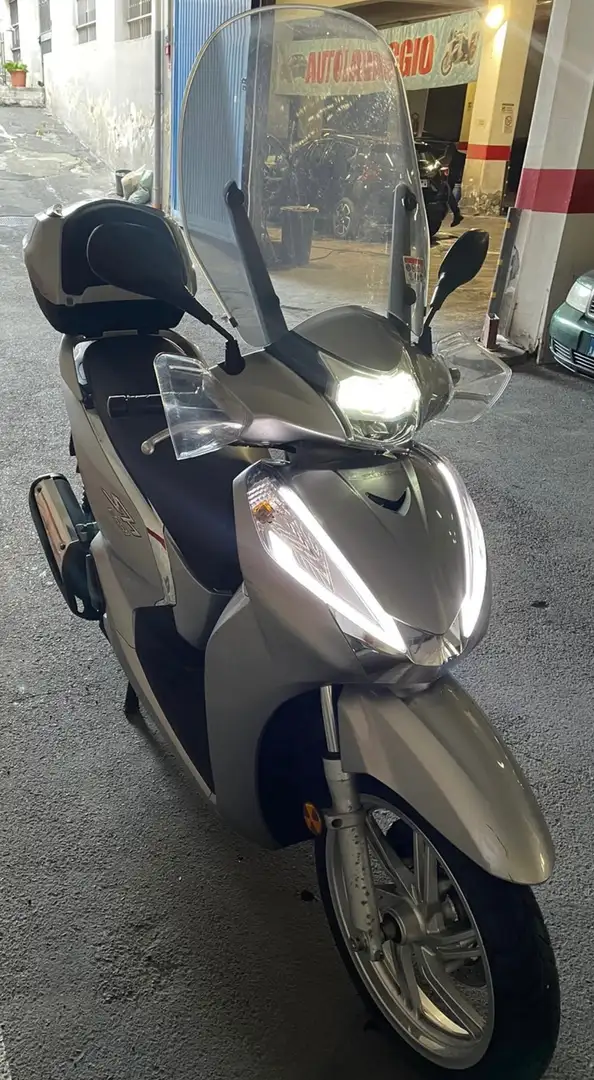 Honda SH 300 i ABS Gris - 1