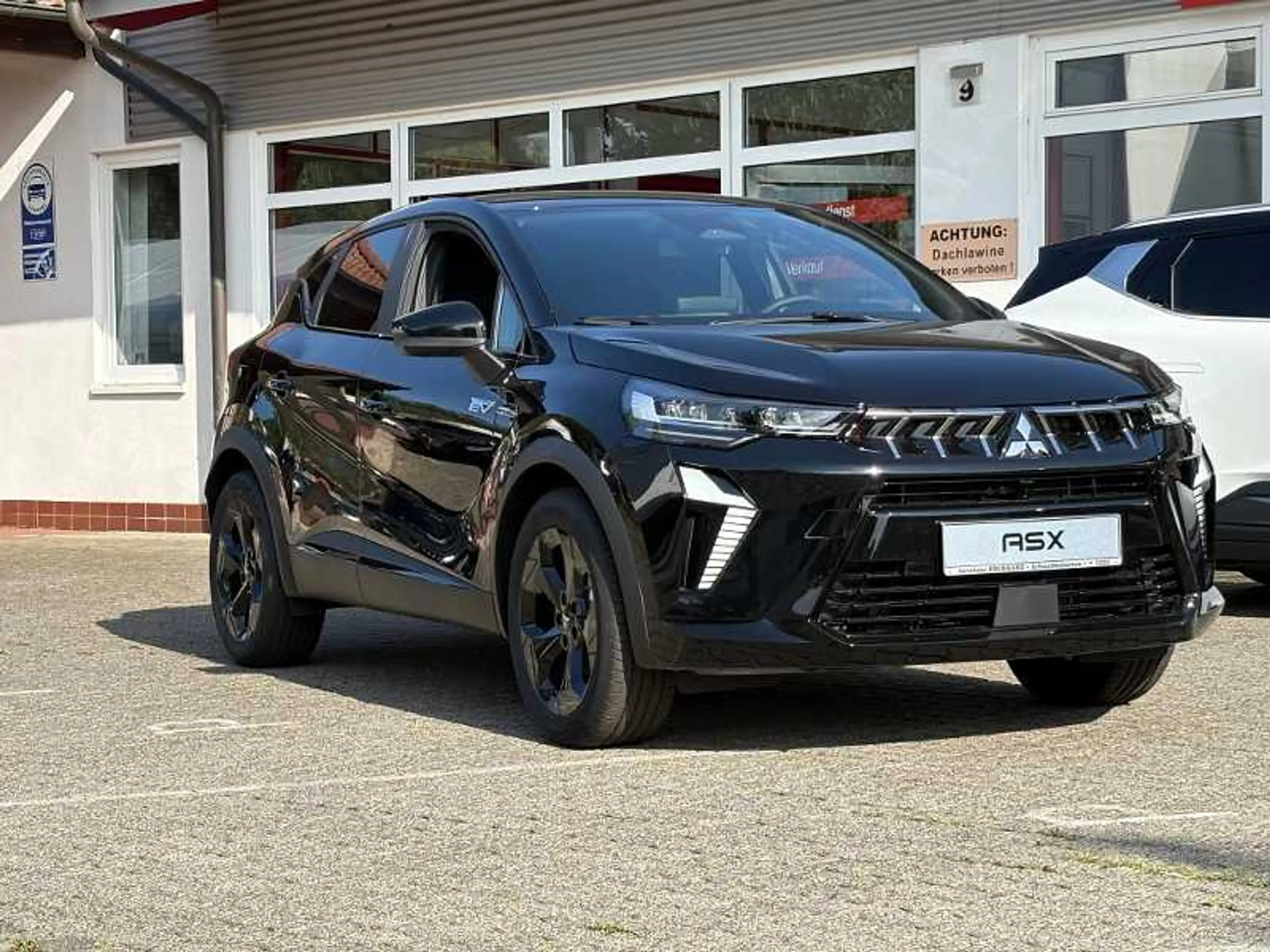 Mitsubishi ASX 1.8 Hybrid Black — photo 2