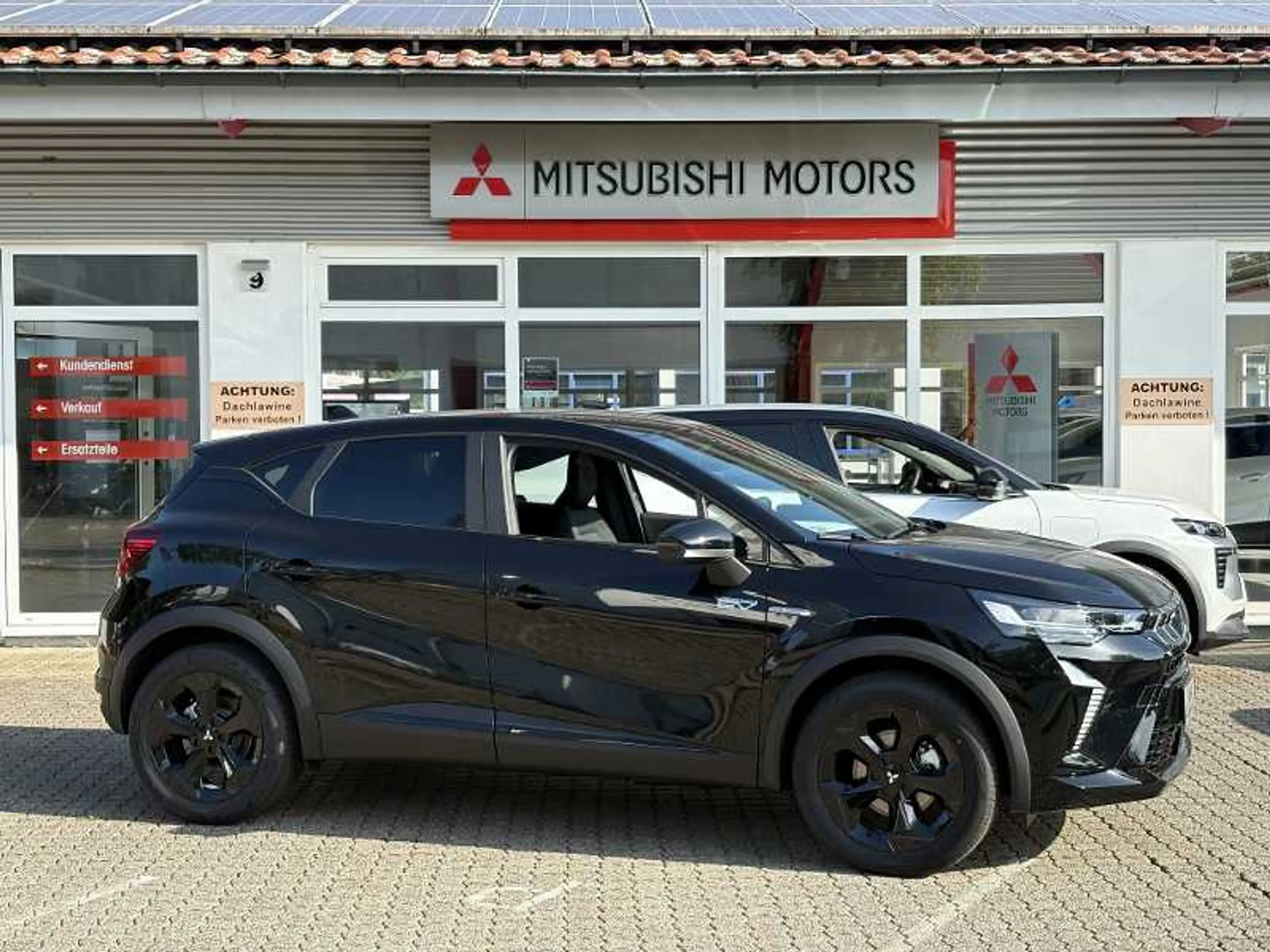 Mitsubishi ASX 1.8 Hybrid Black — photo 3