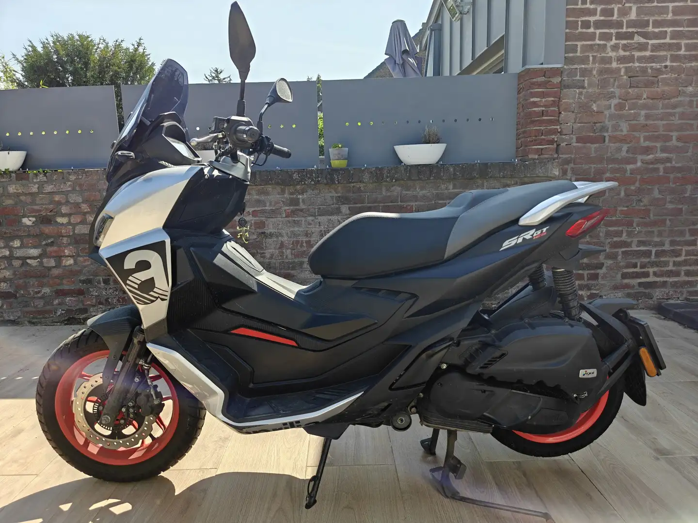 Aprilia SR GT 125 Grigio - 1