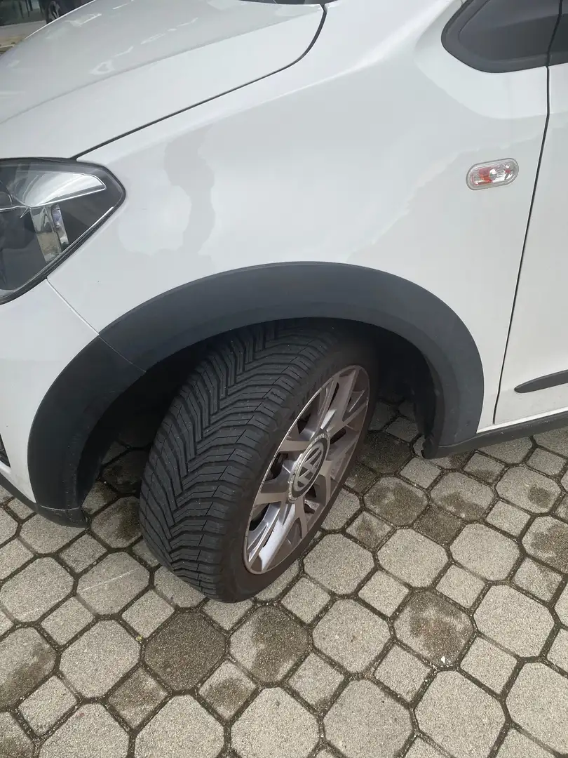 Volkswagen up! up! 2012 5p 1.0 Cross 75cv Bianco - 2