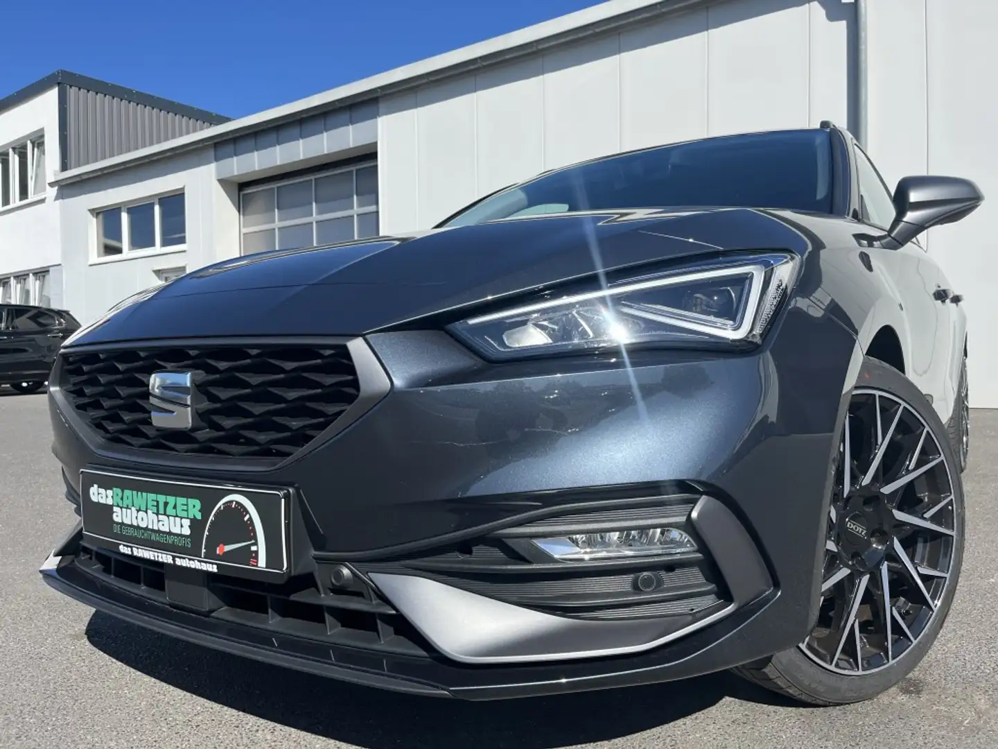 SEAT Leon SP 1.5 TSI DSG FR-Line Blackline 156€ m. 20% Anz Grau - 1