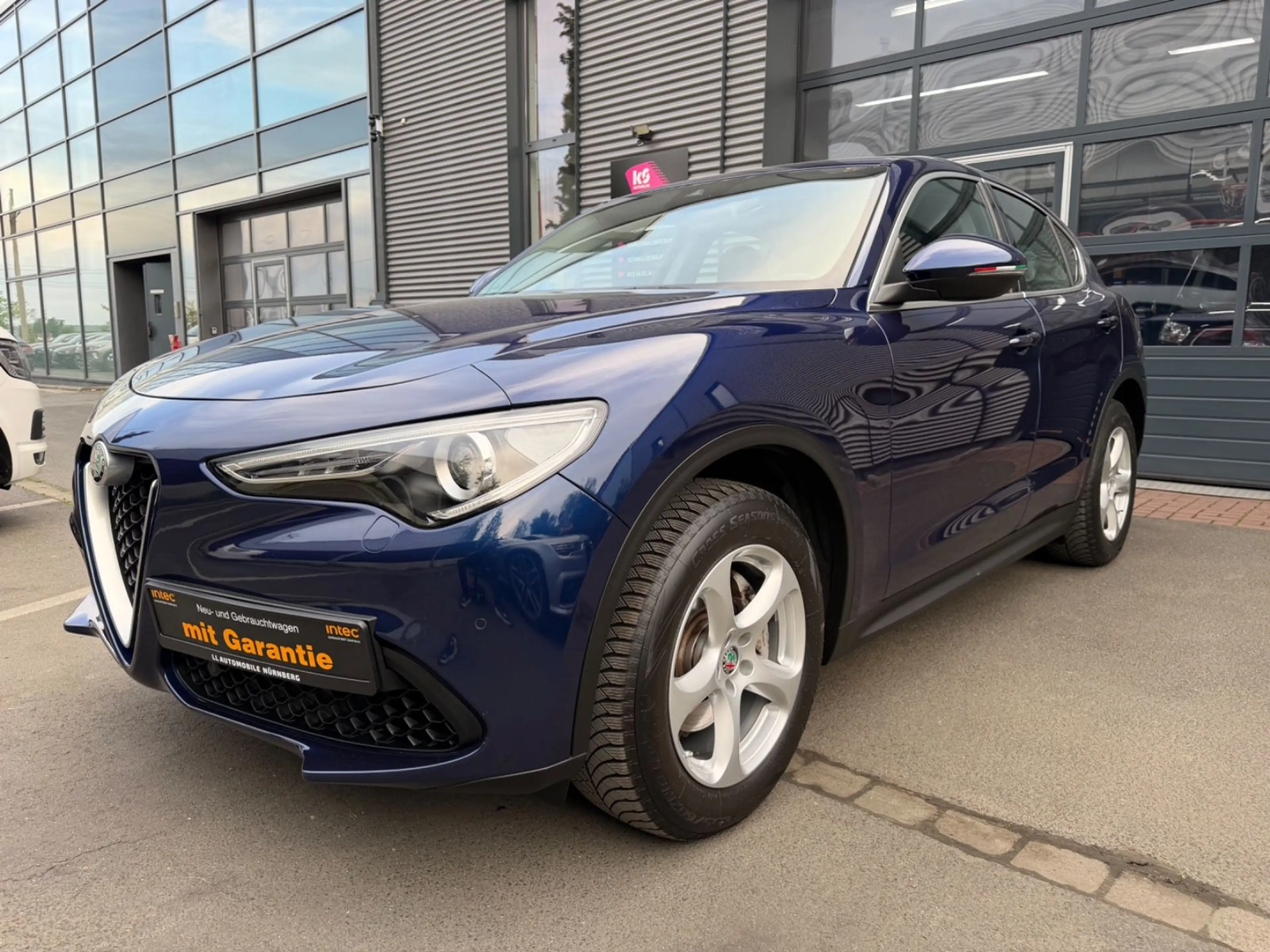 Alfa Romeo Stelvio Super Q4*GARANTIE*NAVI*BI-XENON*LEDER* — photo 5