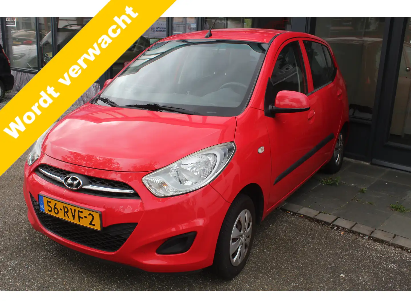 Hyundai i10 1.1 i-Drive Rood - 1