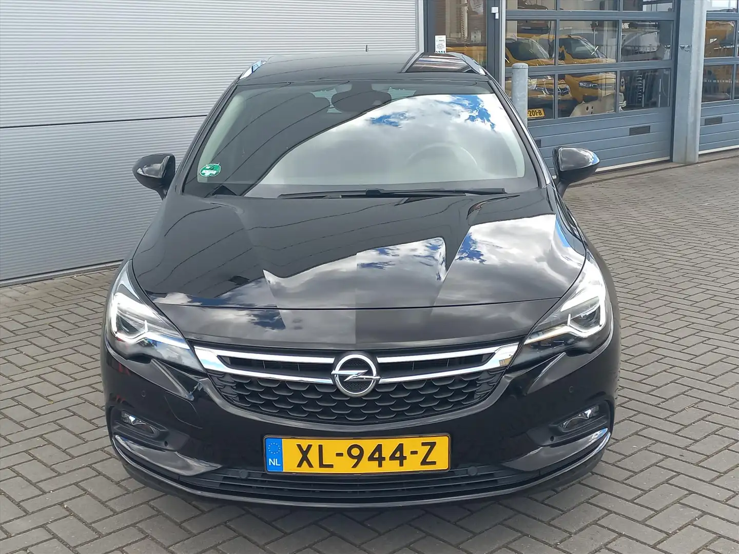 Opel Astra Sports Tourer 1.6T 200pk Business Executive Automa Nero - 2