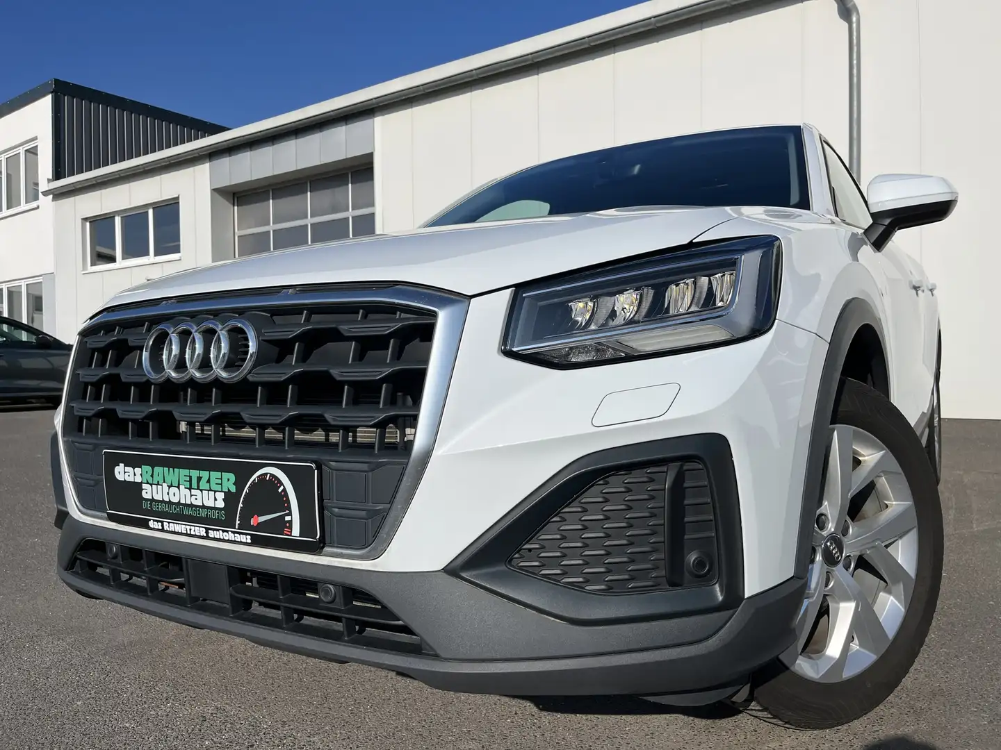 Audi Q2 35 1.5 TFSI S tronic 144€ m. 20% Anzahlung Navi Weiß - 1