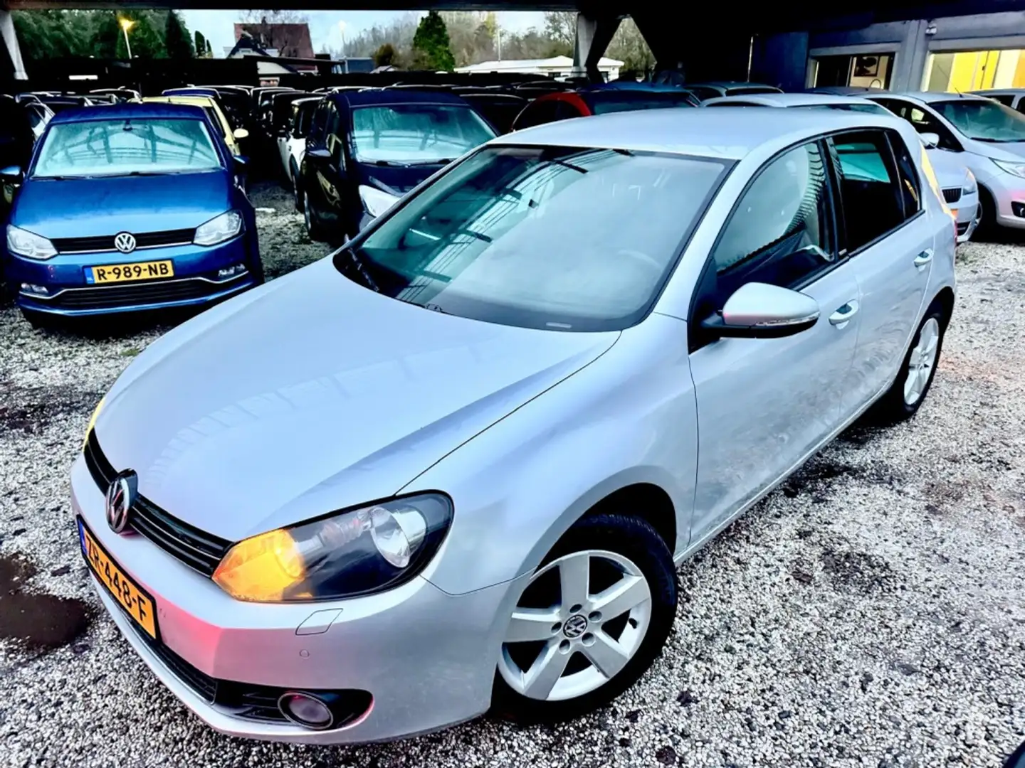 Volkswagen Golf 1.2 TSI Trendline Gris - 2