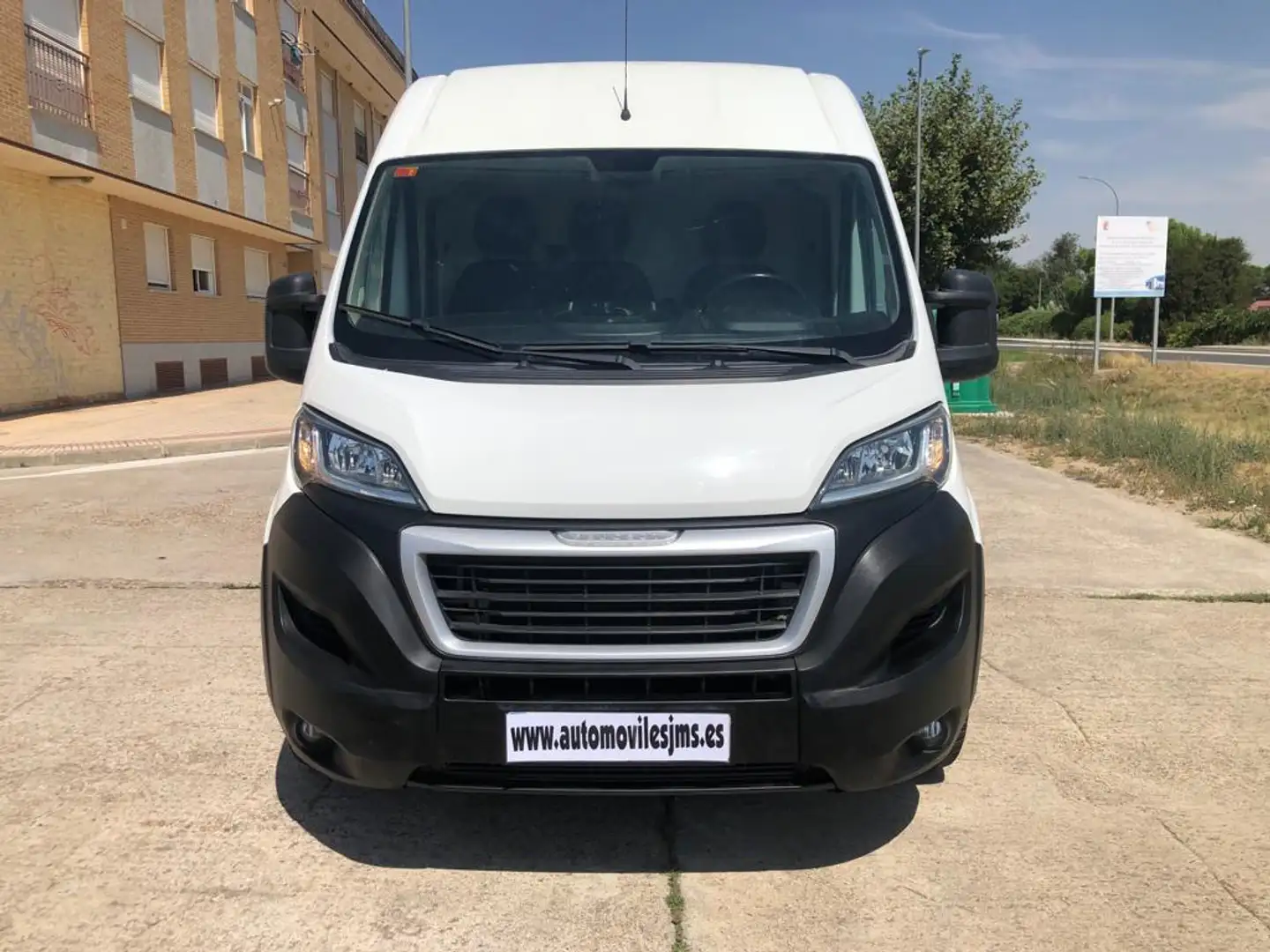 Peugeot Boxer Furgón 2.0BlueHDI 335 L3H2 Pack 130 Blanco - 2