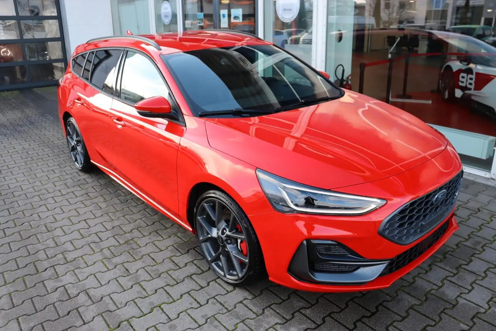 Ford Focus ST Turnier X 2.3 EcoBoost 4,99% FIN* Roşu - 2