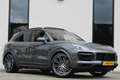 Porsche Cayenne 3.0 E-Hybrid / Sport-Chrono / Sport-Design / Lucht Grijs - thumbnail 1