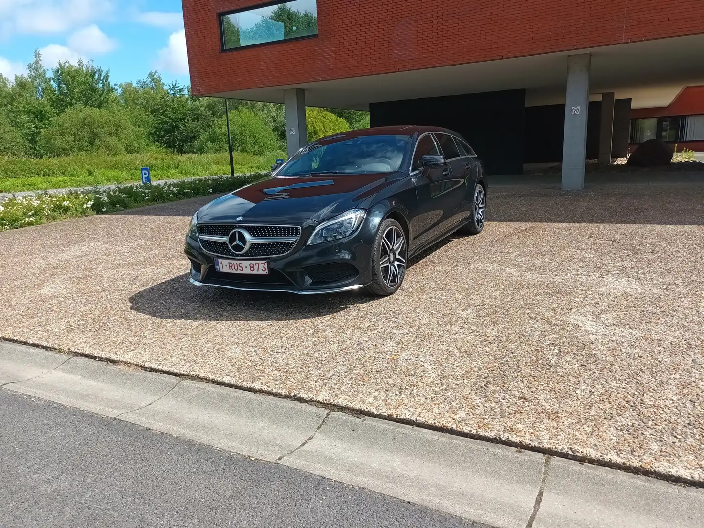 Mercedes-Benz CLS 220 CLS Shooting Brake 220 (BlueTEC) d 9G-TRONIC Noir - 1
