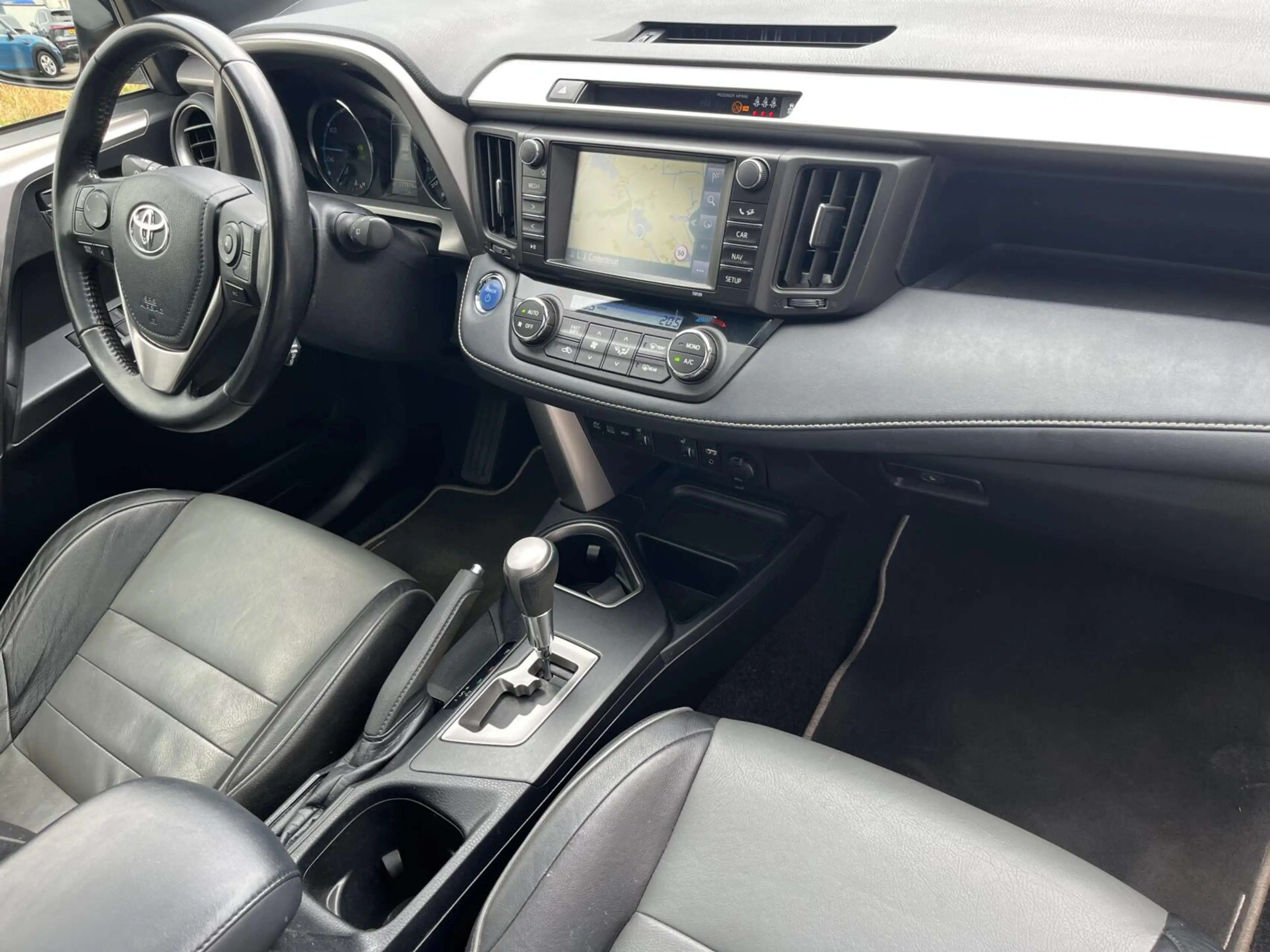 Toyota RAV 4 2.5 Hybrid 197PK Black Ed. SUNROOF+LEDER+NL AUTO — photo 2