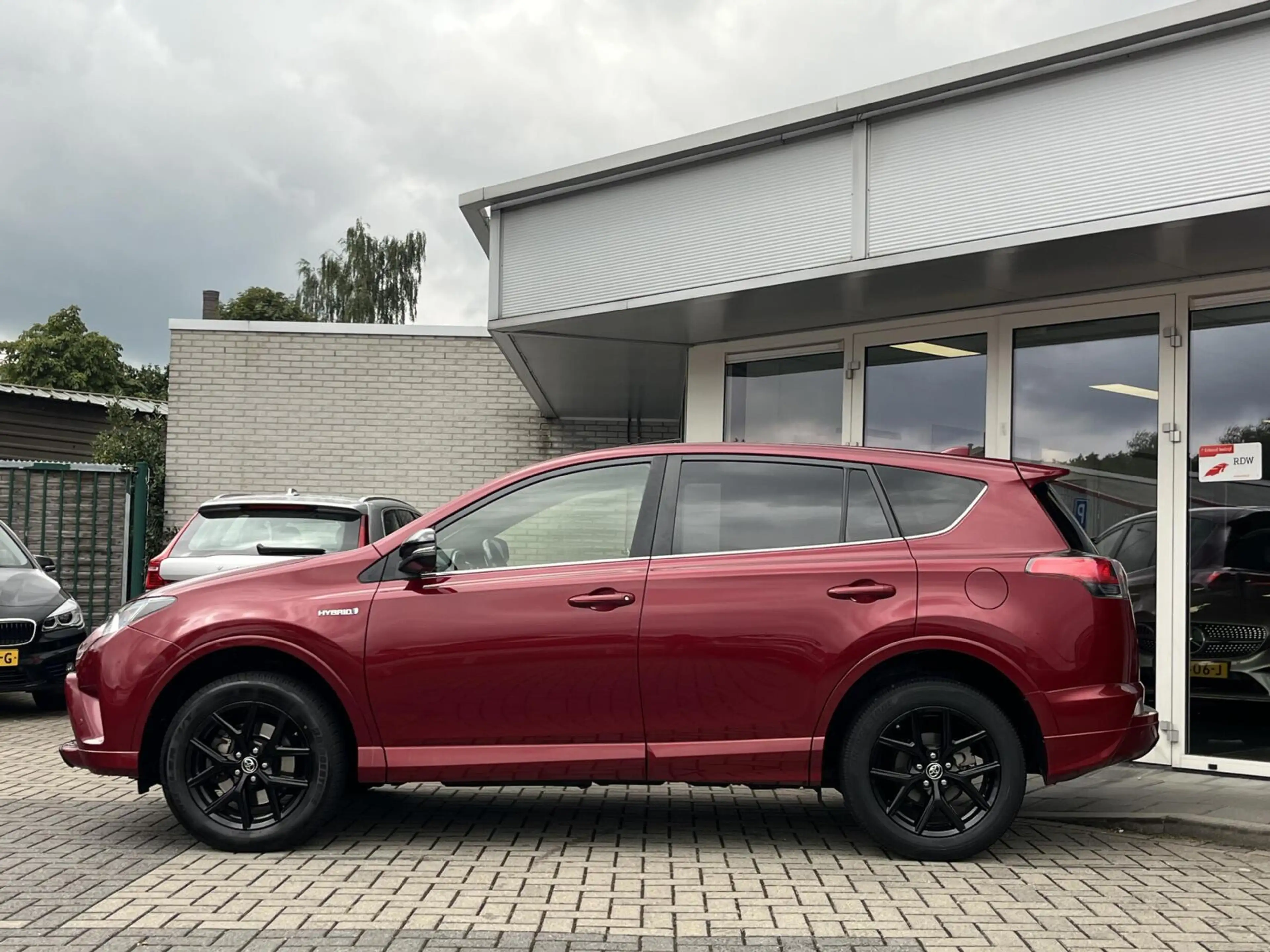 Toyota RAV 4 2.5 Hybrid 197PK Black Ed. SUNROOF+LEDER+NL AUTO — photo 4