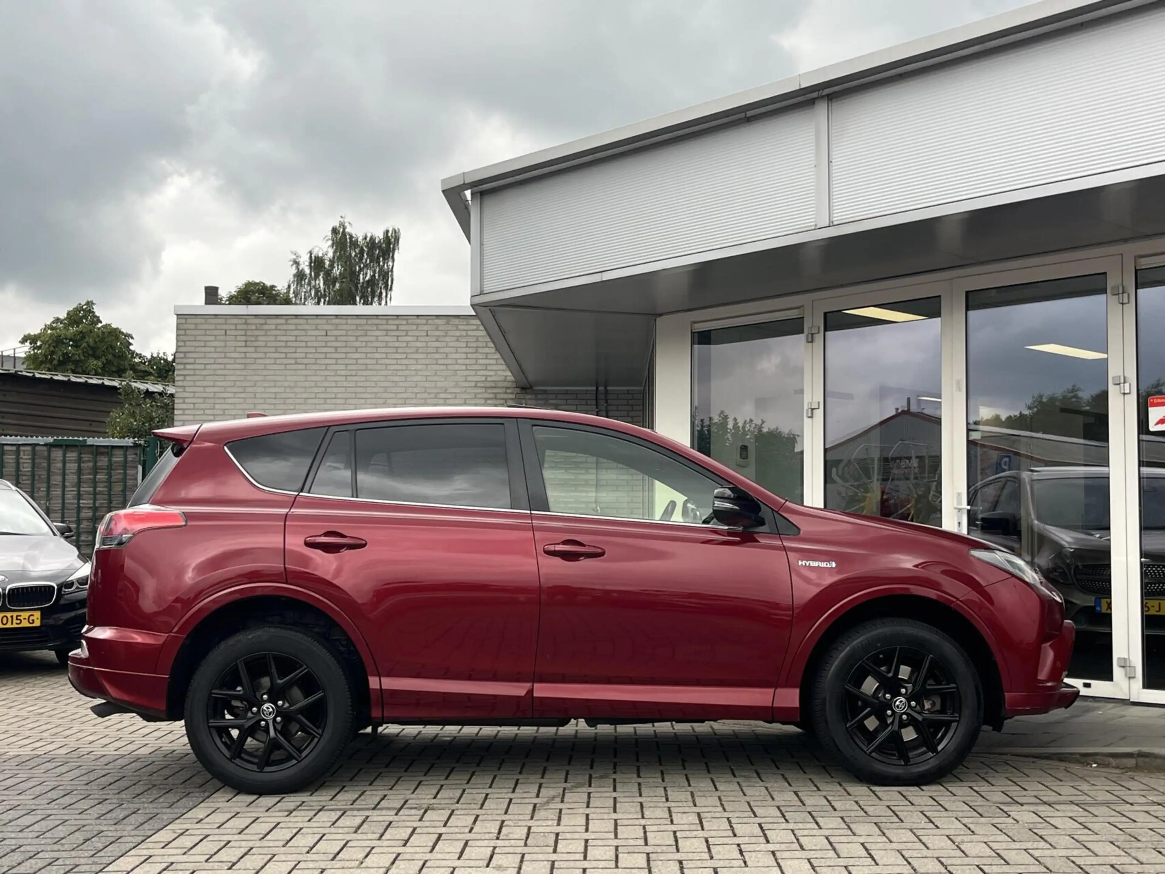 Toyota RAV 4 2.5 Hybrid 197PK Black Ed. SUNROOF+LEDER+NL AUTO — photo 3
