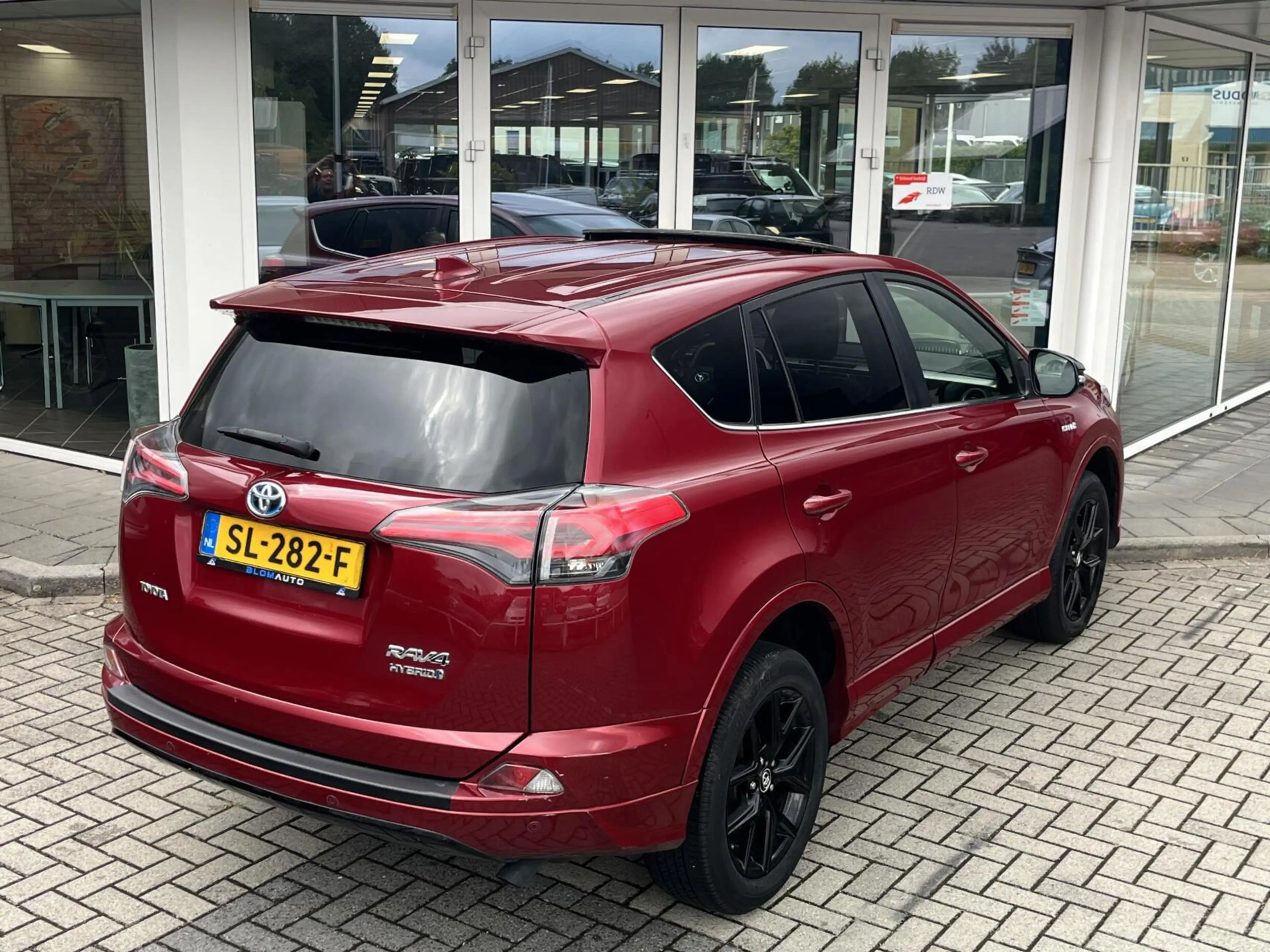 Toyota RAV 4 2.5 Hybrid 197PK Black Ed. SUNROOF+LEDER+NL AUTO — photo 17