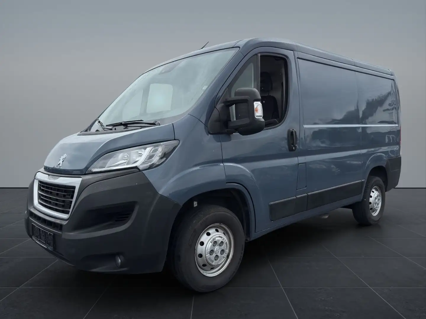 Peugeot Boxer Kasten 328 L1H1 Pro BlueHDi 120*KAMERA*E6 Gris - 1