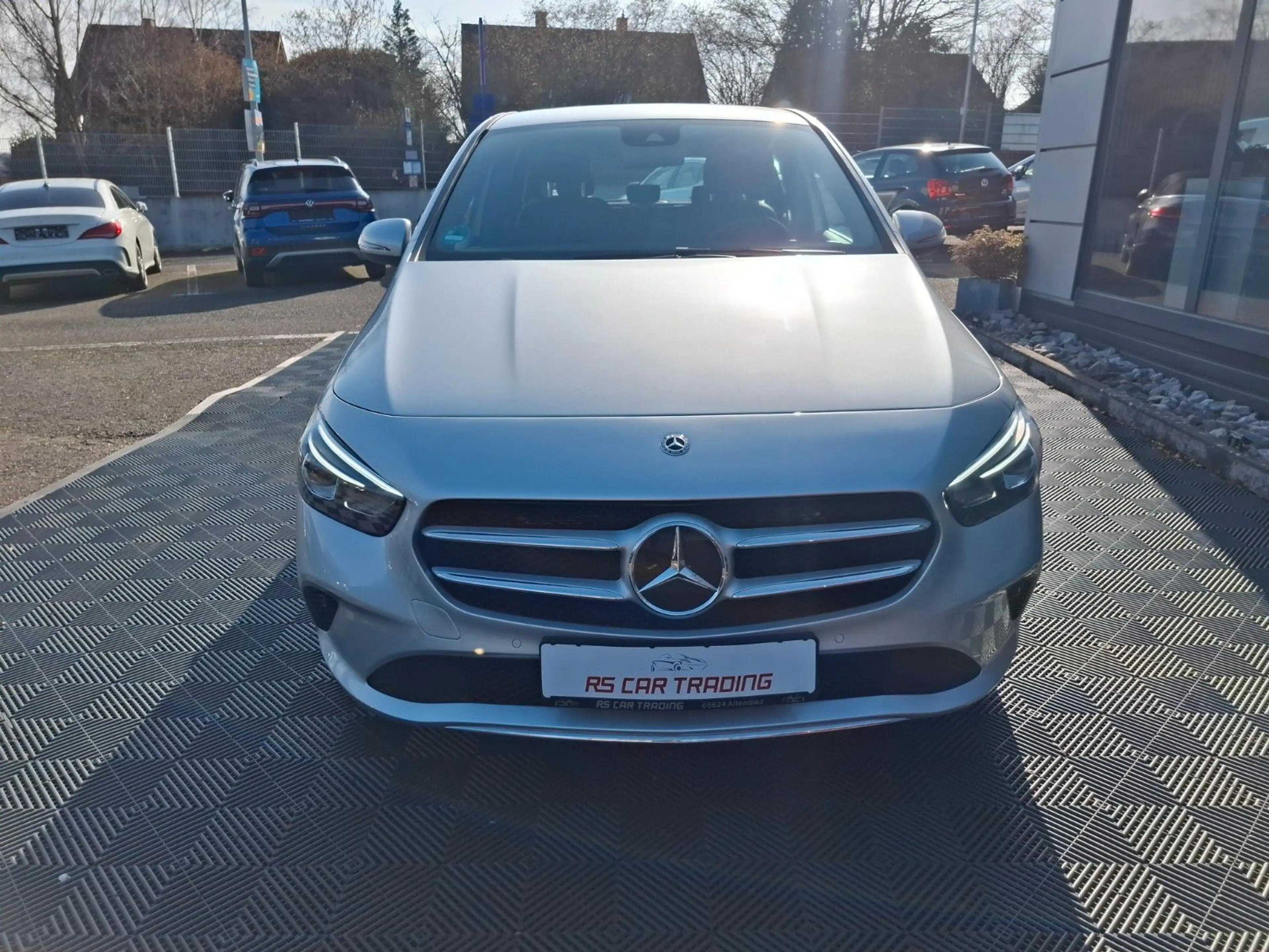 Mercedes-Benz B 200 B B 200*LED*AHK*Alu*39tkm*1-Hand* — photo 3
