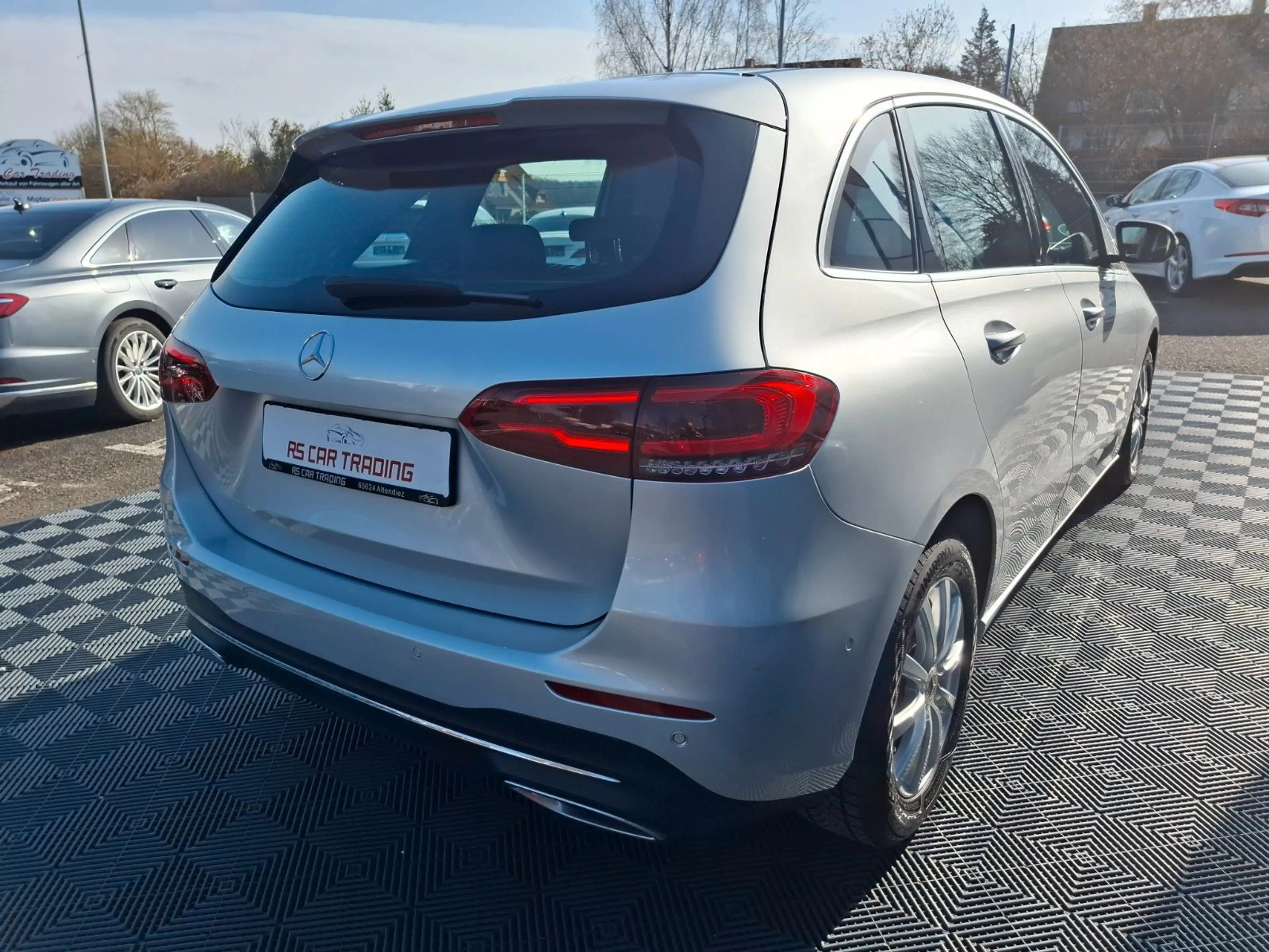 Mercedes-Benz B 200 B B 200*LED*AHK*Alu*39tkm*1-Hand* — photo 6