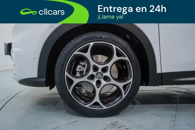 Alfa Romeo Tonale view 11