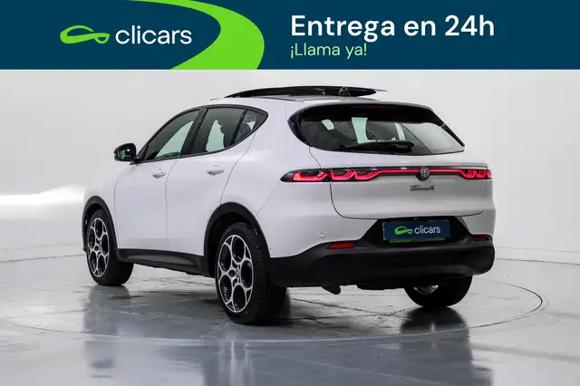 Alfa Romeo Tonale view 9