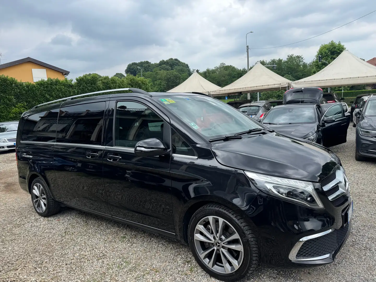 Mercedes-Benz V V Extralong 250 d Premium auto Nero - 2