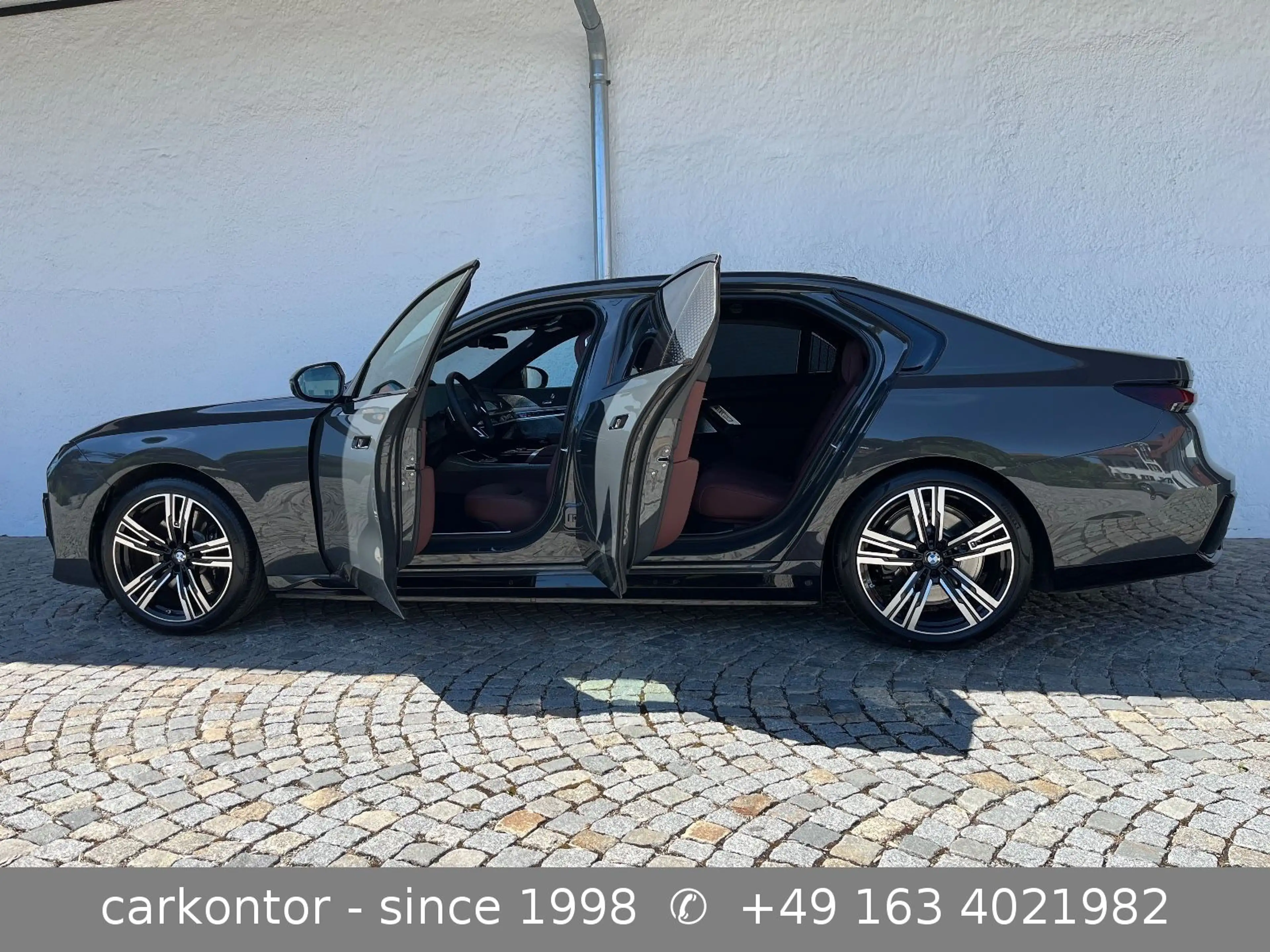 BMW i7 xDr. 60 *M SPORT PRO*LOUNGE SEAT*FOND ENT*SKY — photo 2