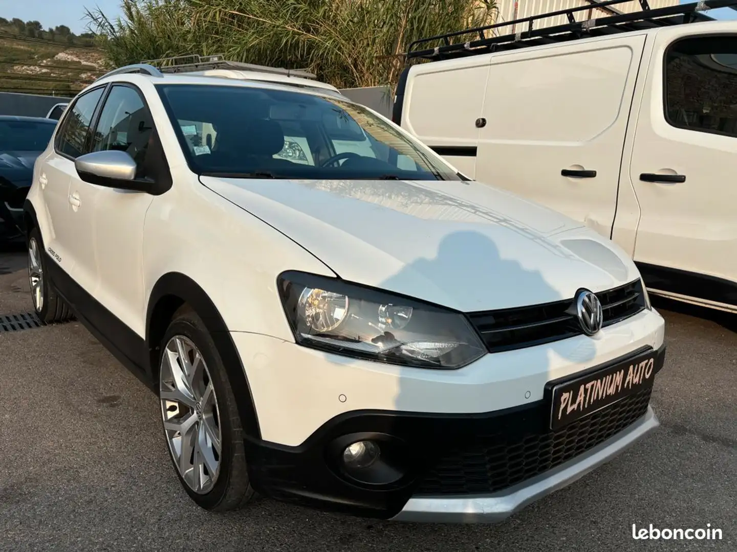 Volkswagen Polo V (2) 1.2 TSI 90 Cross 5P Weiß - 1