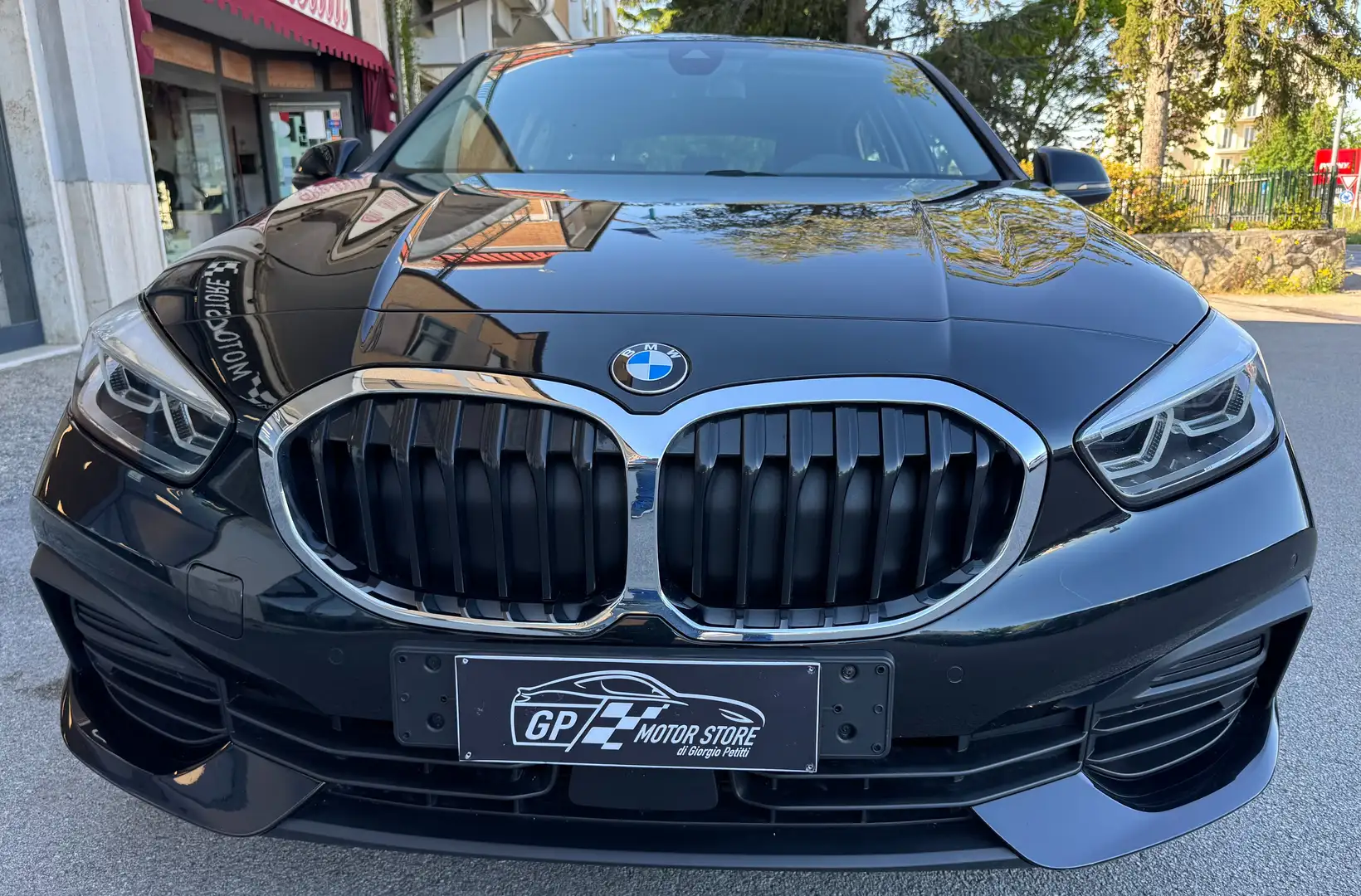BMW 116 116d Business 5p Zwart - 2