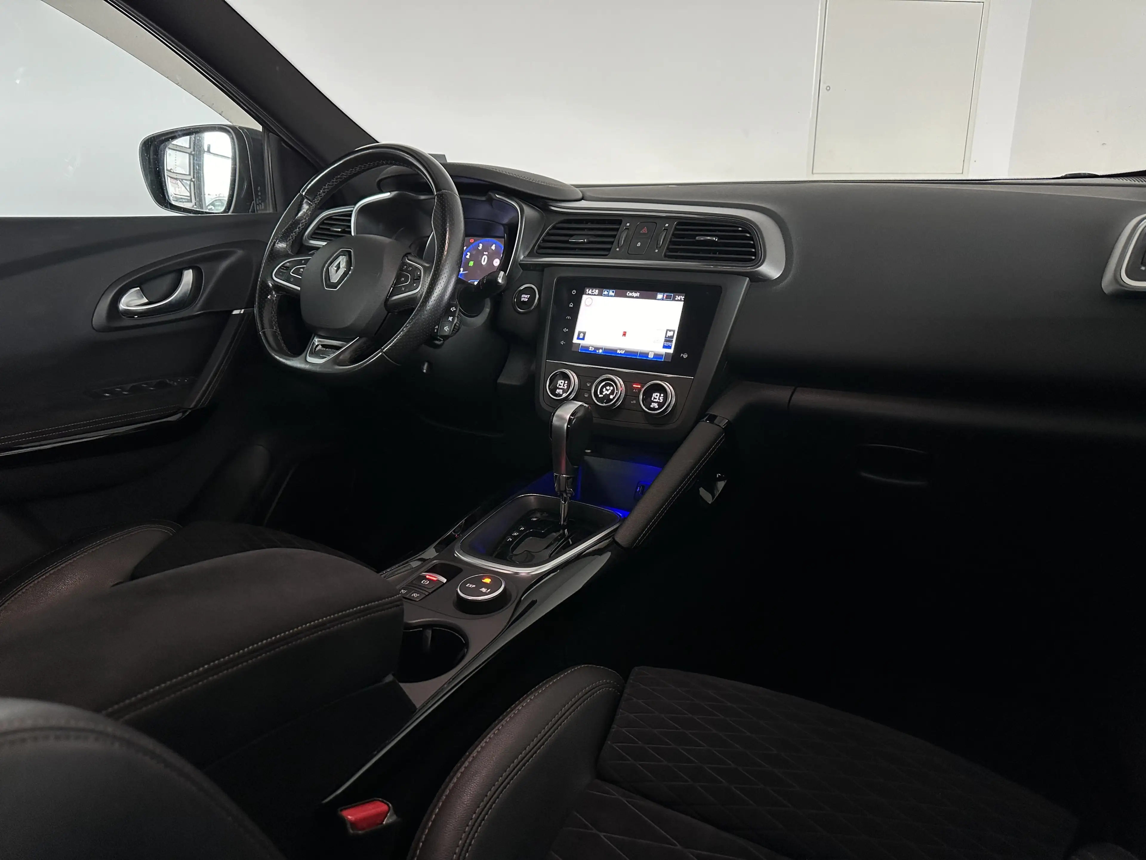 Renault Kadjar BLACK EDITION NAVI *ACC *BOSE *AHK *TOT *SPUR — photo 10