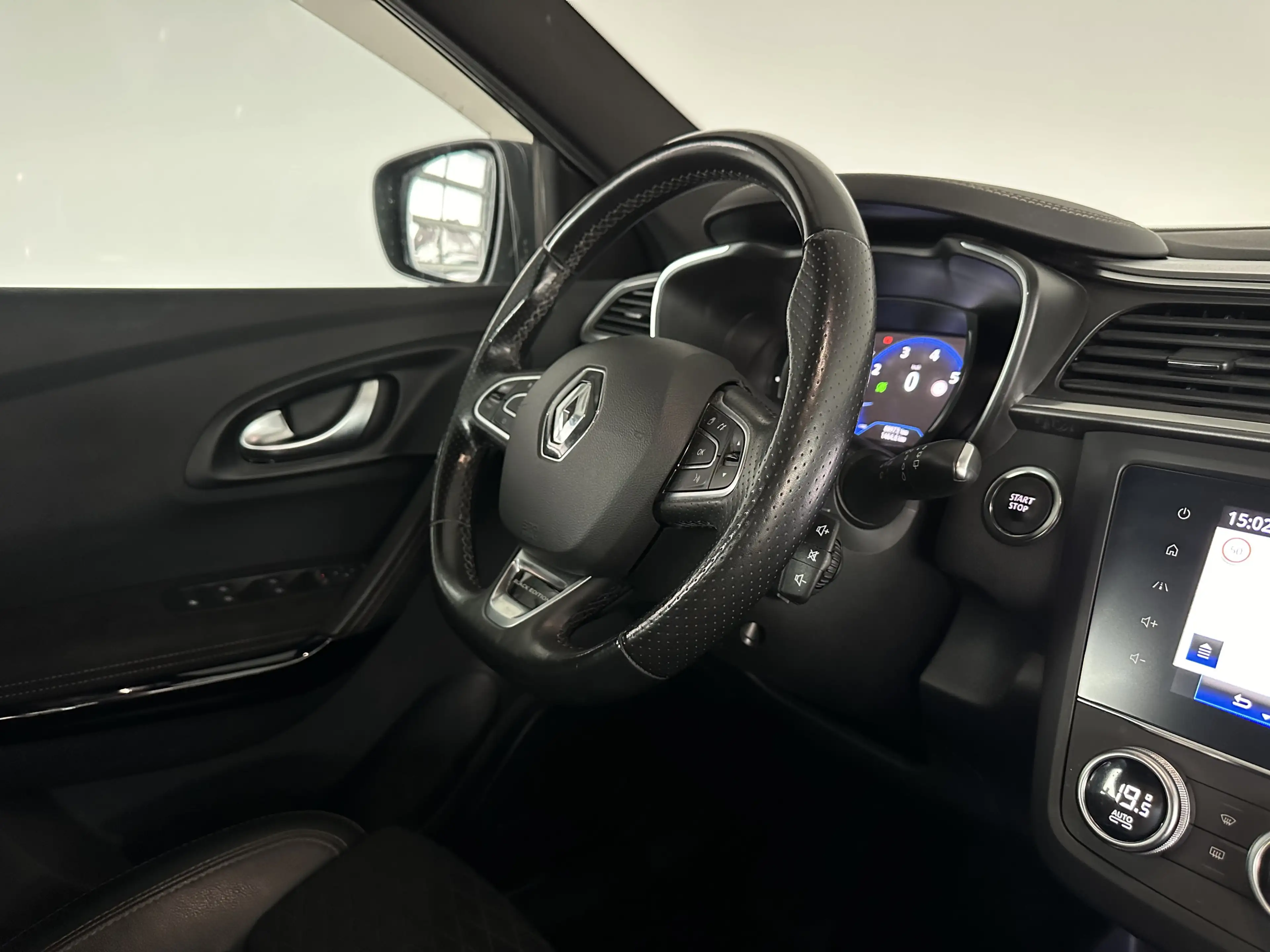 Renault Kadjar BLACK EDITION NAVI *ACC *BOSE *AHK *TOT *SPUR — photo 14
