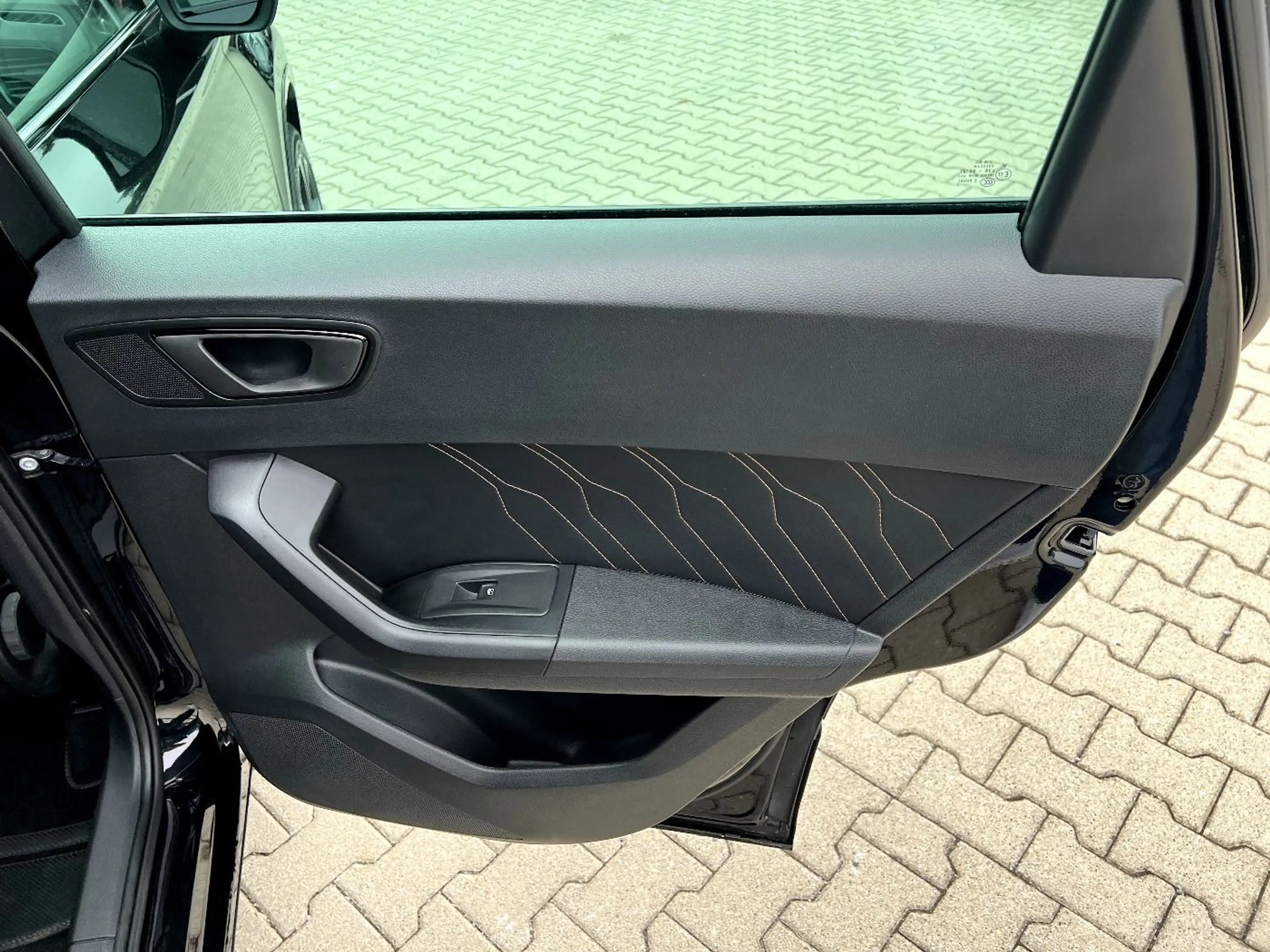 CUPRA Ateca VZ 4Drive *LED Navi Leder AHK ACC 360 DAB* — photo 15