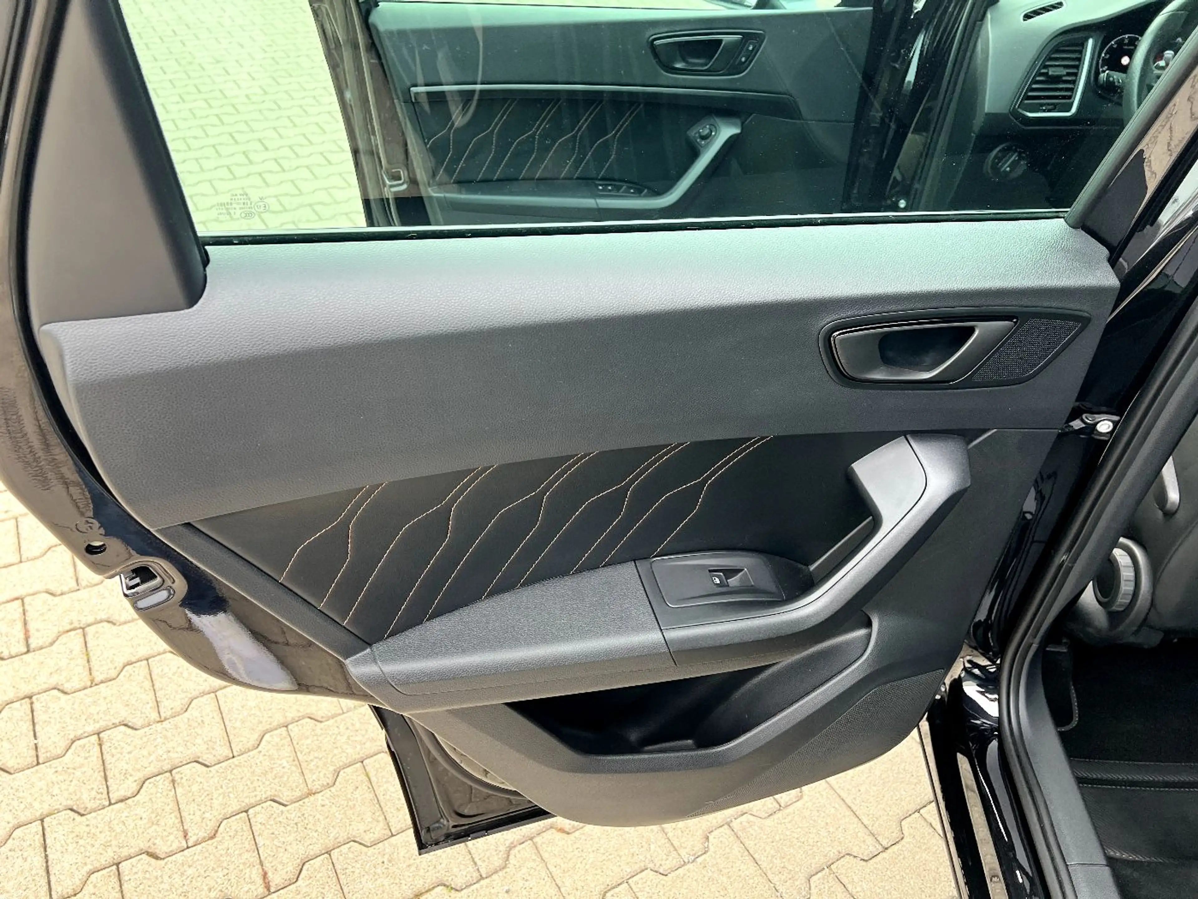CUPRA Ateca VZ 4Drive *LED Navi Leder AHK ACC 360 DAB* — photo 12