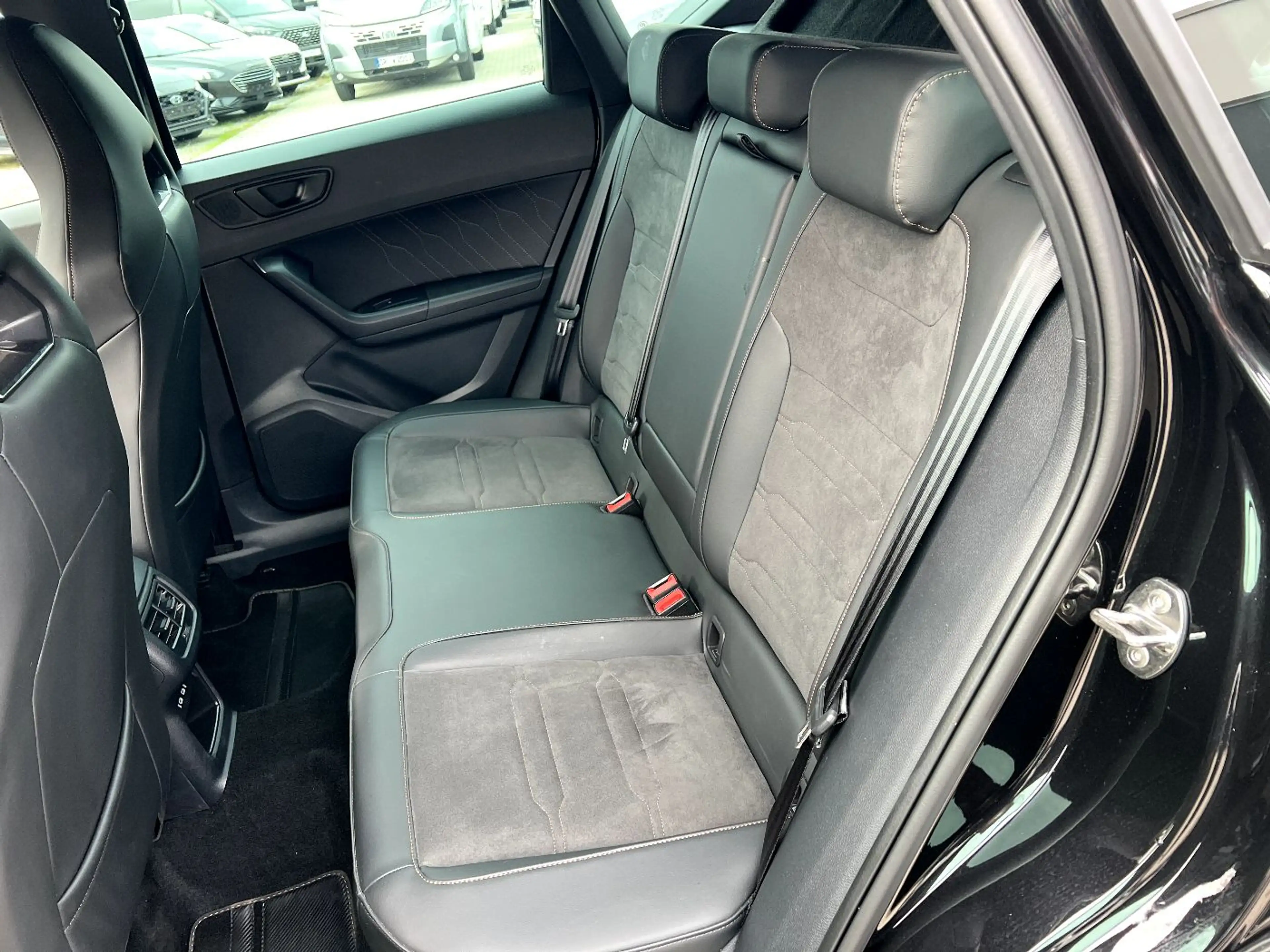 CUPRA Ateca VZ 4Drive *LED Navi Leder AHK ACC 360 DAB* — photo 14