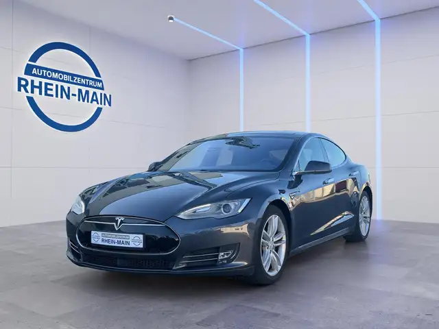 Tesla Model S 85 D top Ausstattung PANO 19´´ 85 KWh Carbon