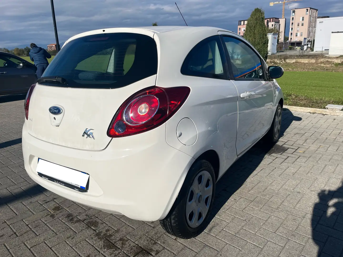 Ford Ka/Ka+ Ka 1.2 + c/esp,tcs 69cv E5 Bianco - 2