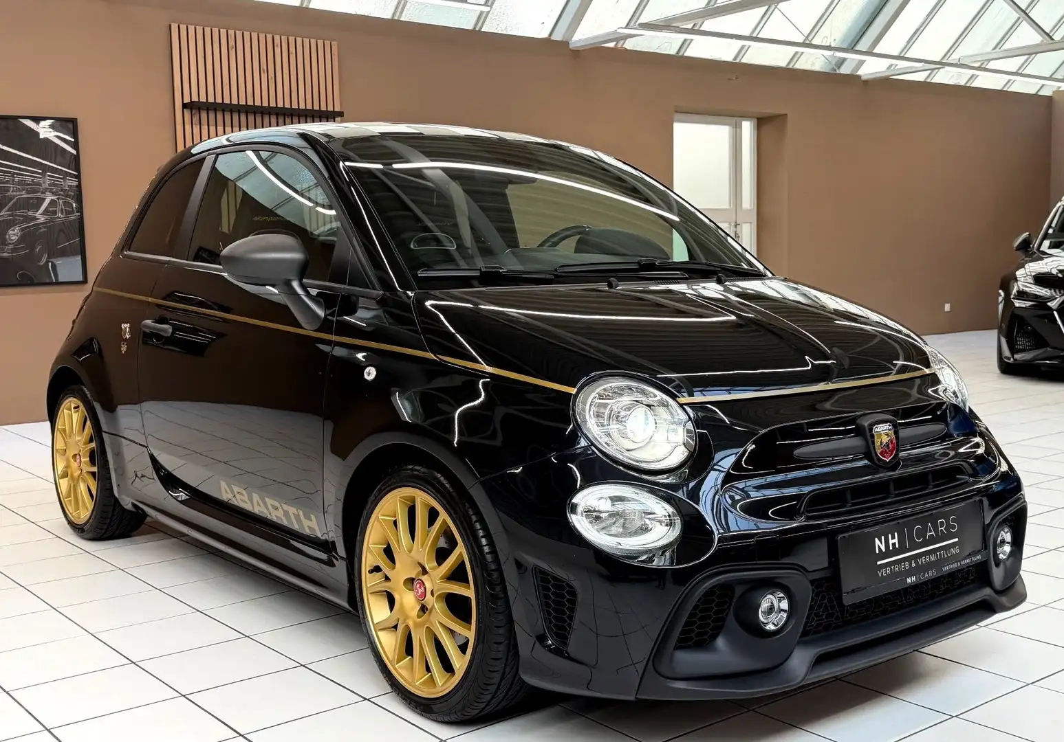 Abarth 500 595 Scorpioneoro Aut. Schwarz - 1