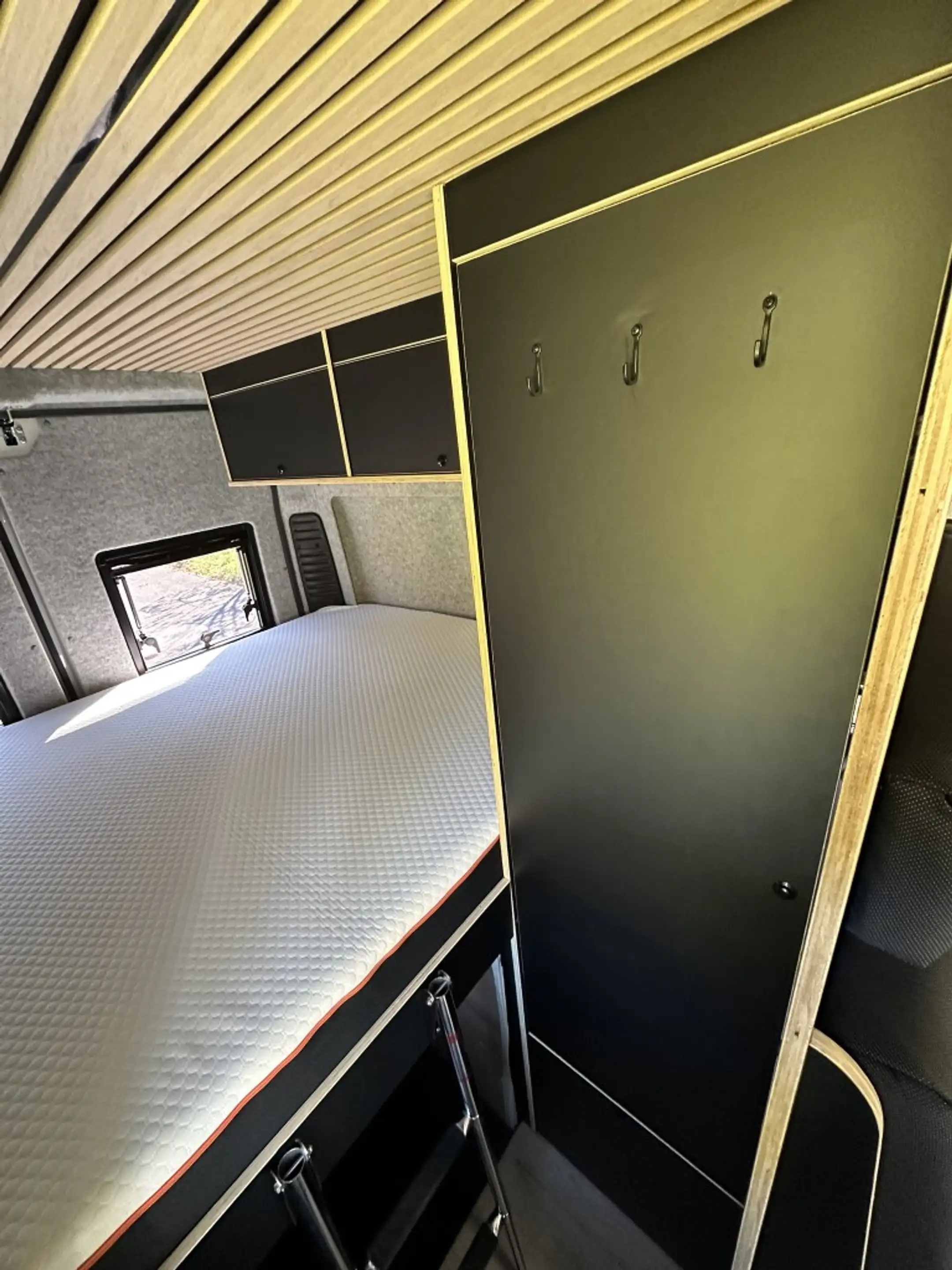 Fiat Ducato Ducato Wohnmobil - Aufstelldach - 5 Sitzer - nur 5,4m lang — photo 12