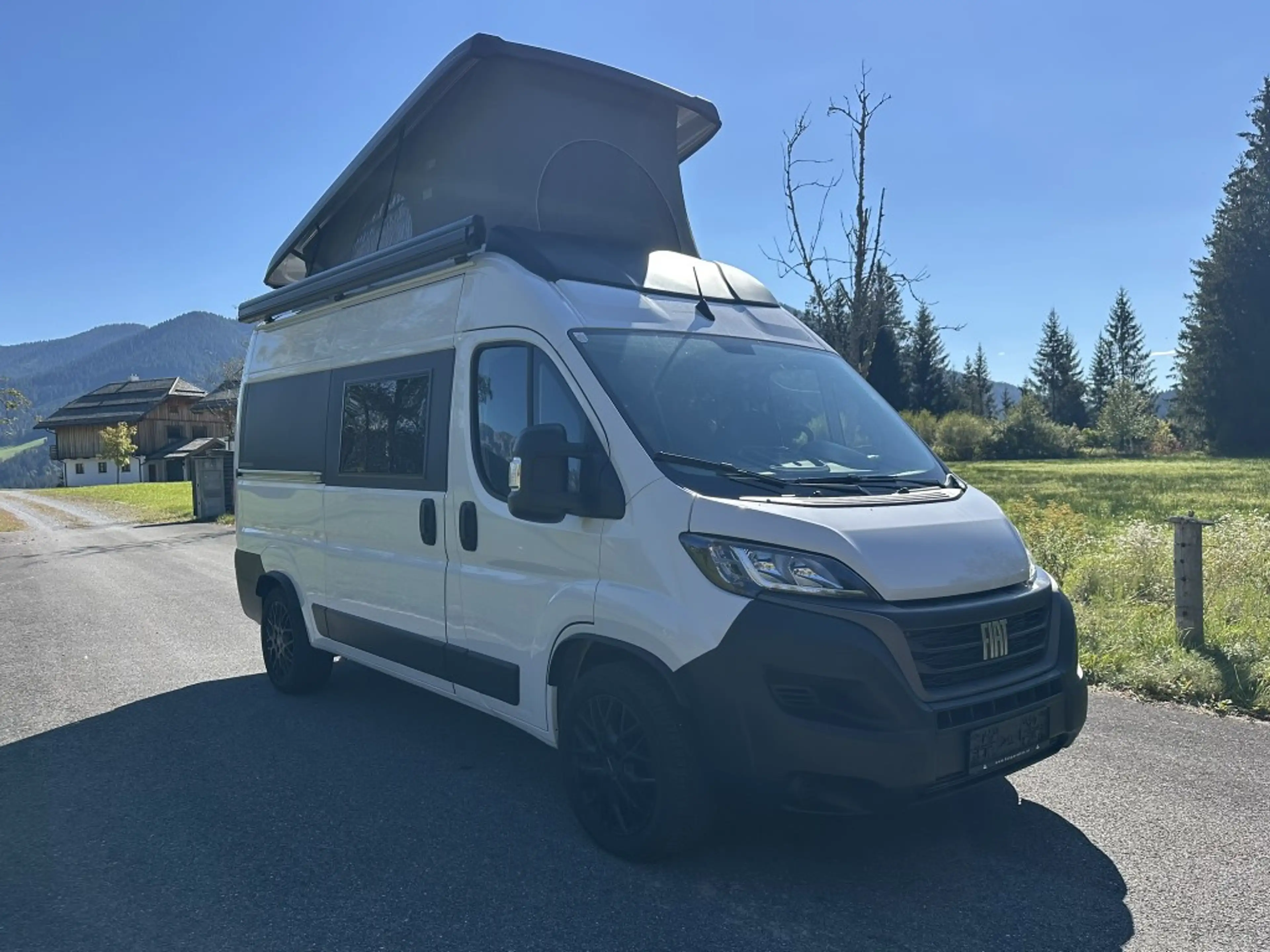 Fiat Ducato Ducato Wohnmobil - Aufstelldach - 5 Sitzer - nur 5,4m lang — photo 3