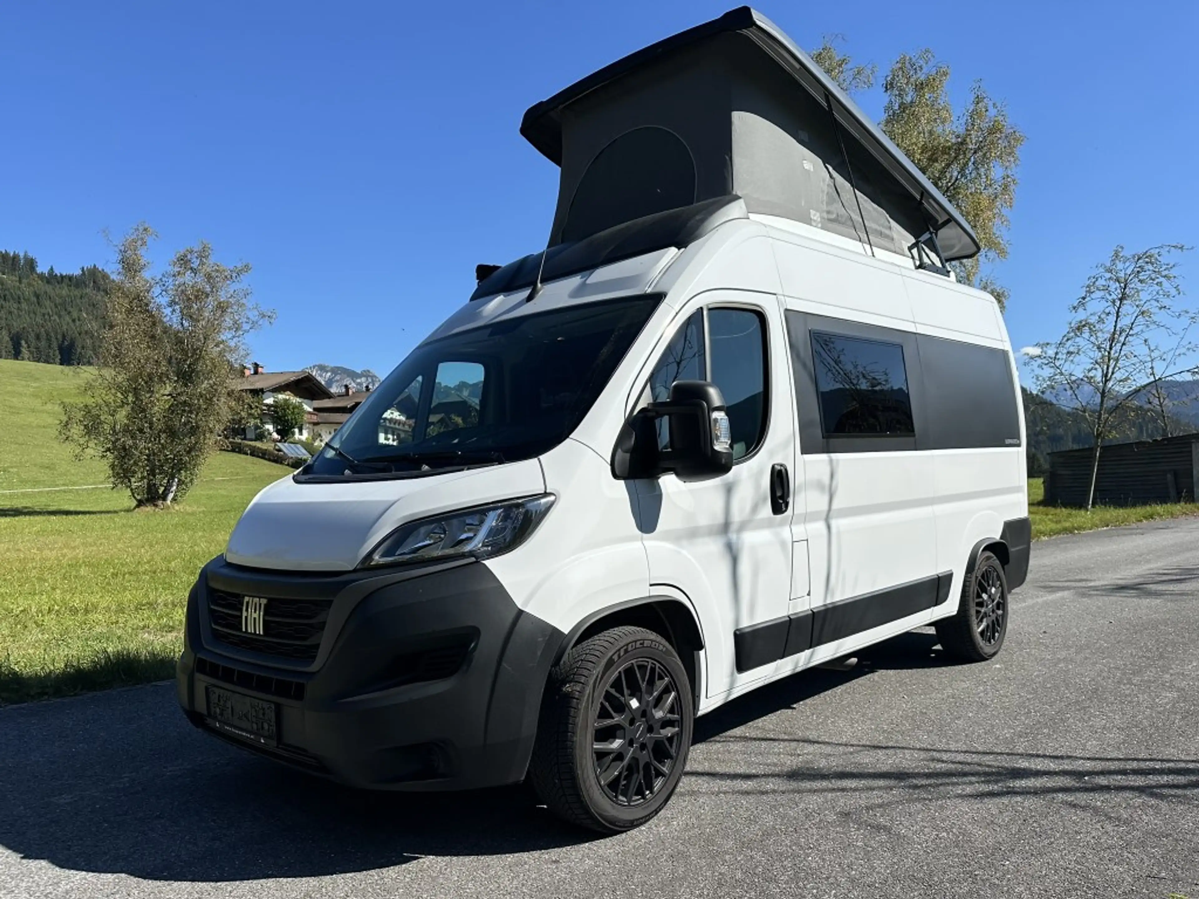 Fiat Ducato Ducato Wohnmobil - Aufstelldach - 5 Sitzer - nur 5,4m lang