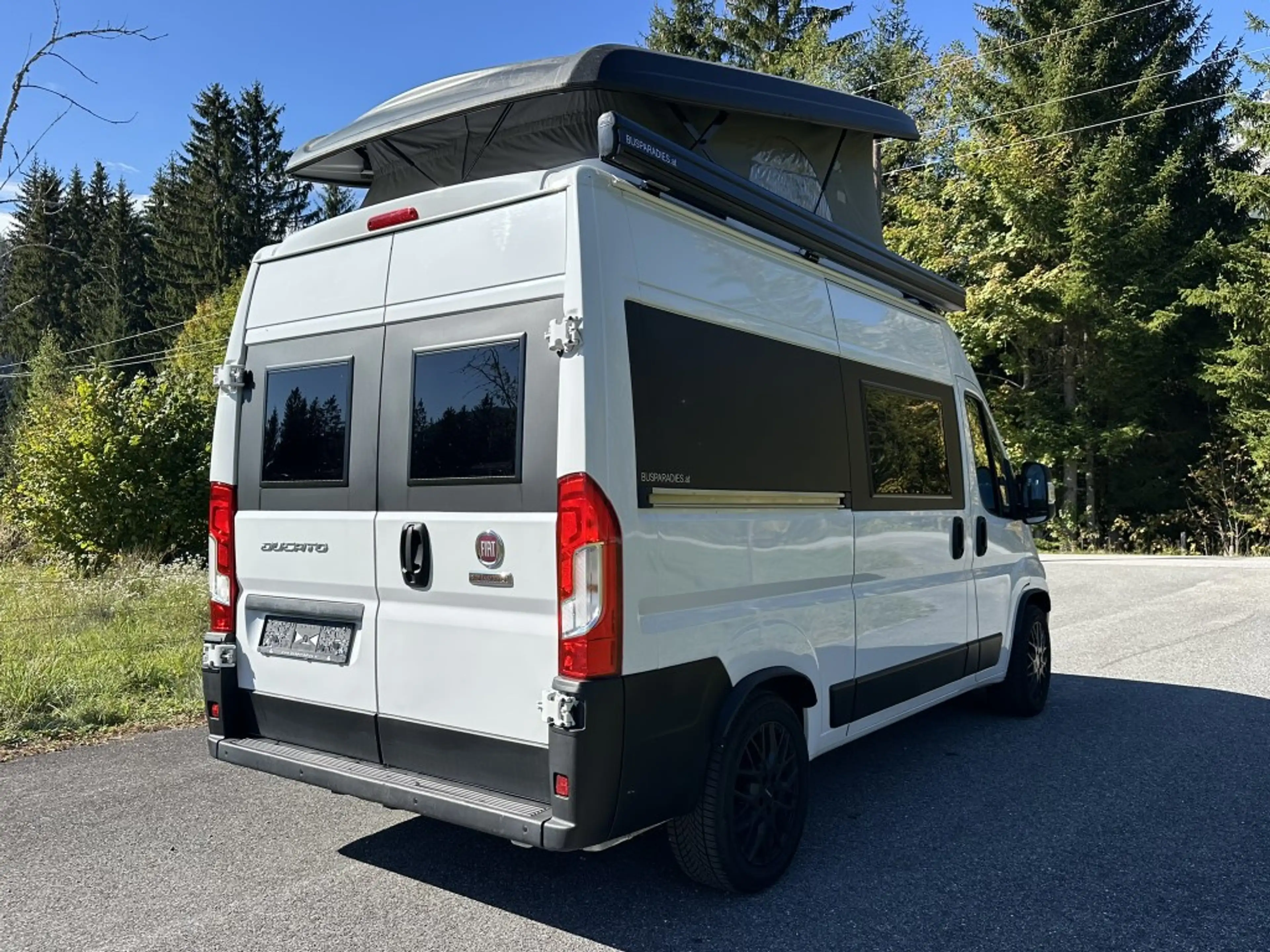 Fiat Ducato Ducato Wohnmobil - Aufstelldach - 5 Sitzer - nur 5,4m lang — photo 5