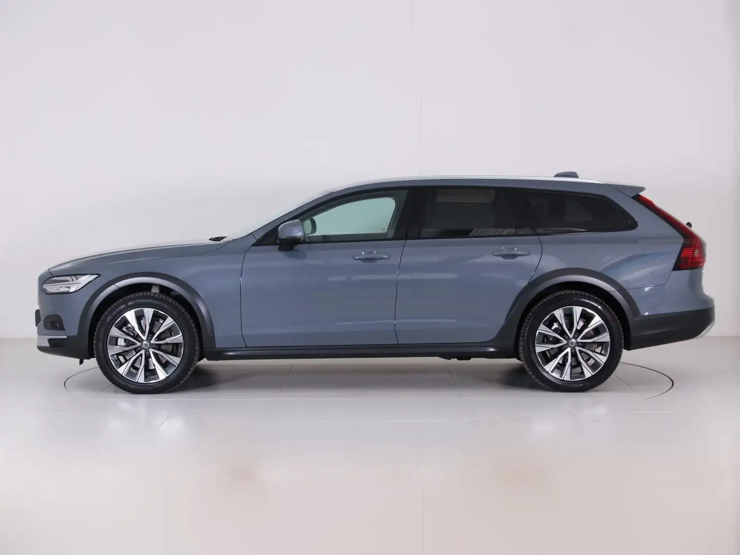 Volvo V90 Cross Country B5 (bz) 250CV AWD AUT CORE Grau - 2