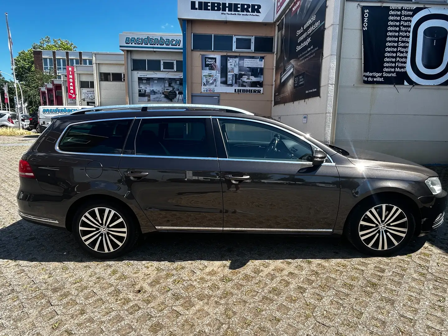 Volkswagen Passat Variant Passat Variant 2.0 TDI DSG BlueMotion Highline Braun - 1