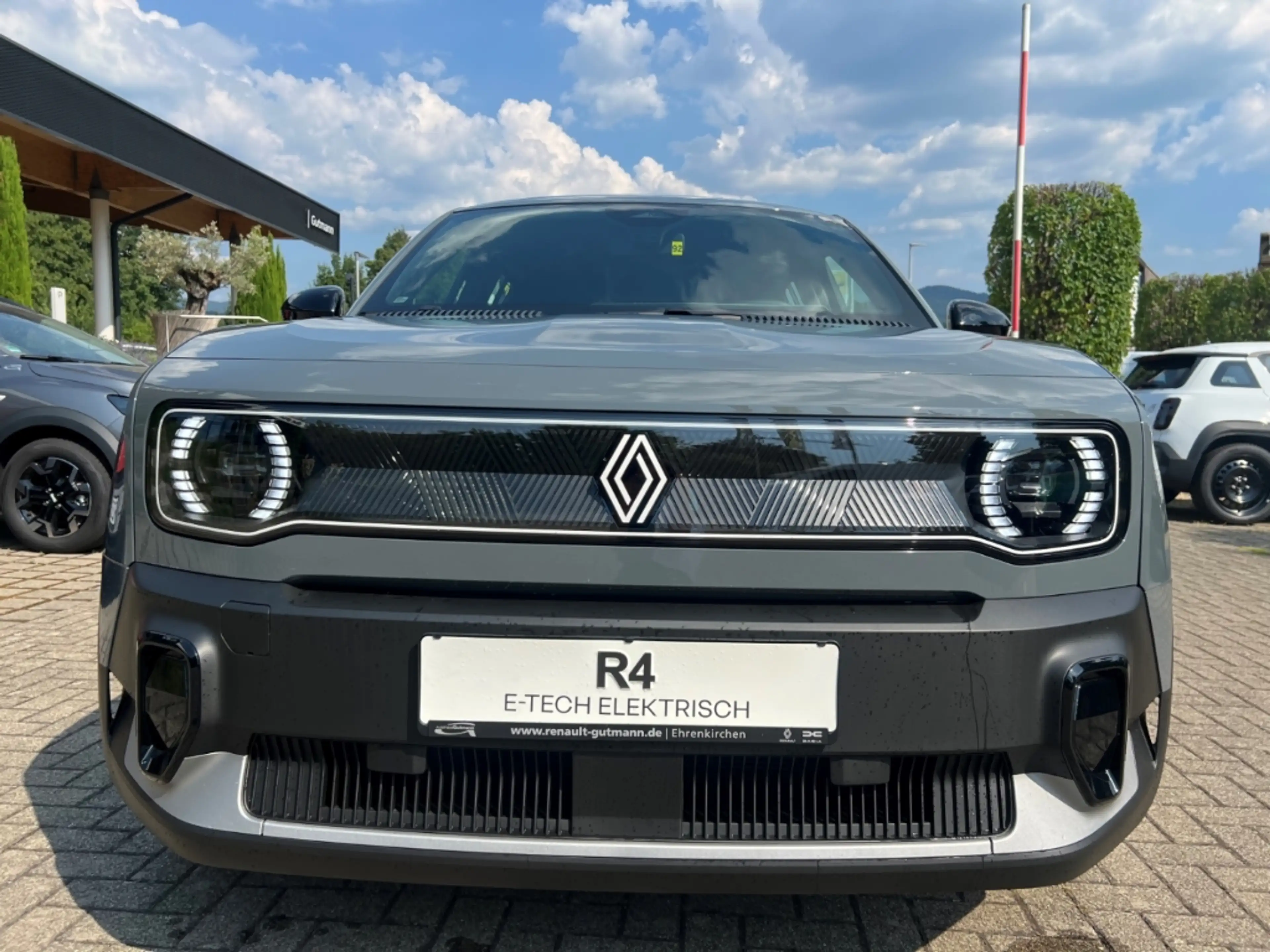 Renault R 4 Electric 120 Urban Range Evolution Digitales Cockp — photo 3