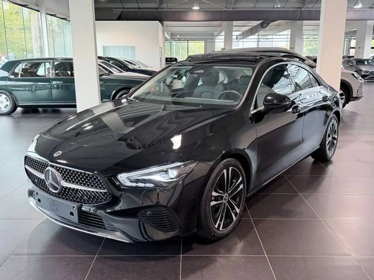 Mercedes-Benz CLA 180
