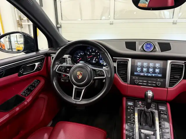 Porsche Macan GTS PDK Sport Design Chrono Pano Bose AHK Ansicht 30