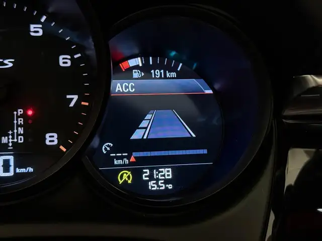 Porsche Macan GTS PDK Sport Design Chrono Pano Bose AHK Ansicht 44