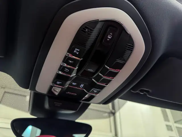 Porsche Macan GTS PDK Sport Design Chrono Pano Bose AHK Ansicht 41